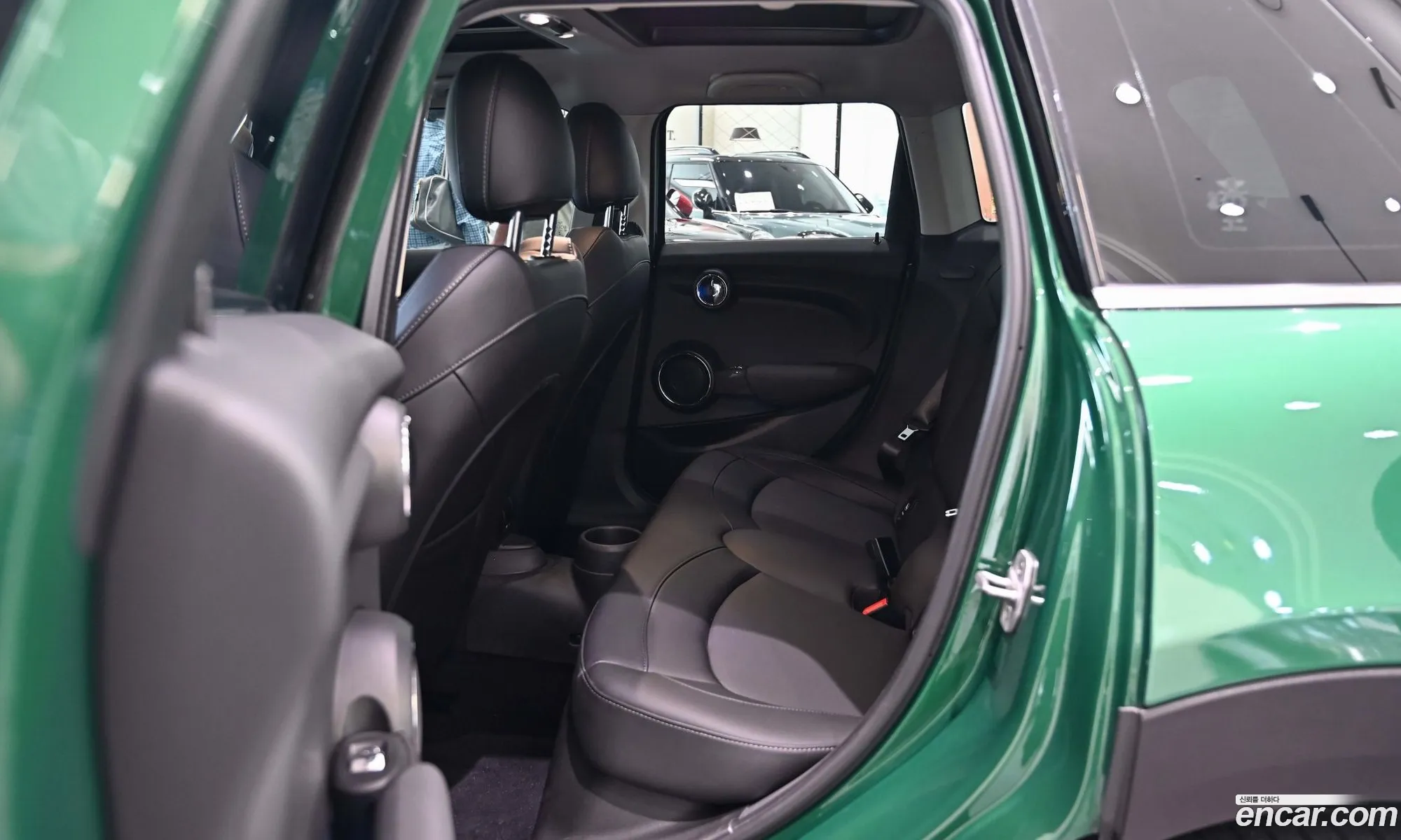 Mini Cooper 2021 — 18