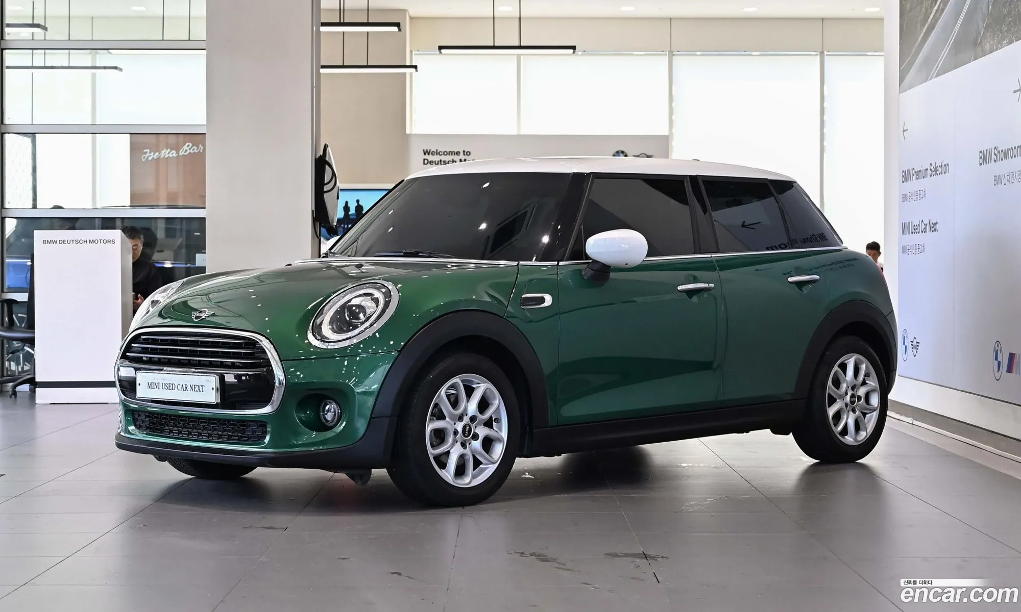 Mini Cooper 2021 — 16