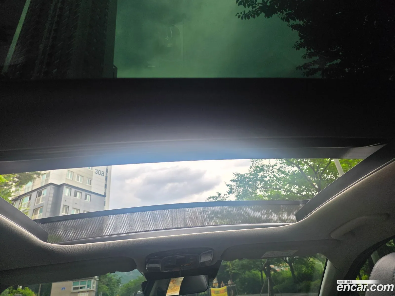 Hyundai Sonata the Edge Hybrid 2024 — 4