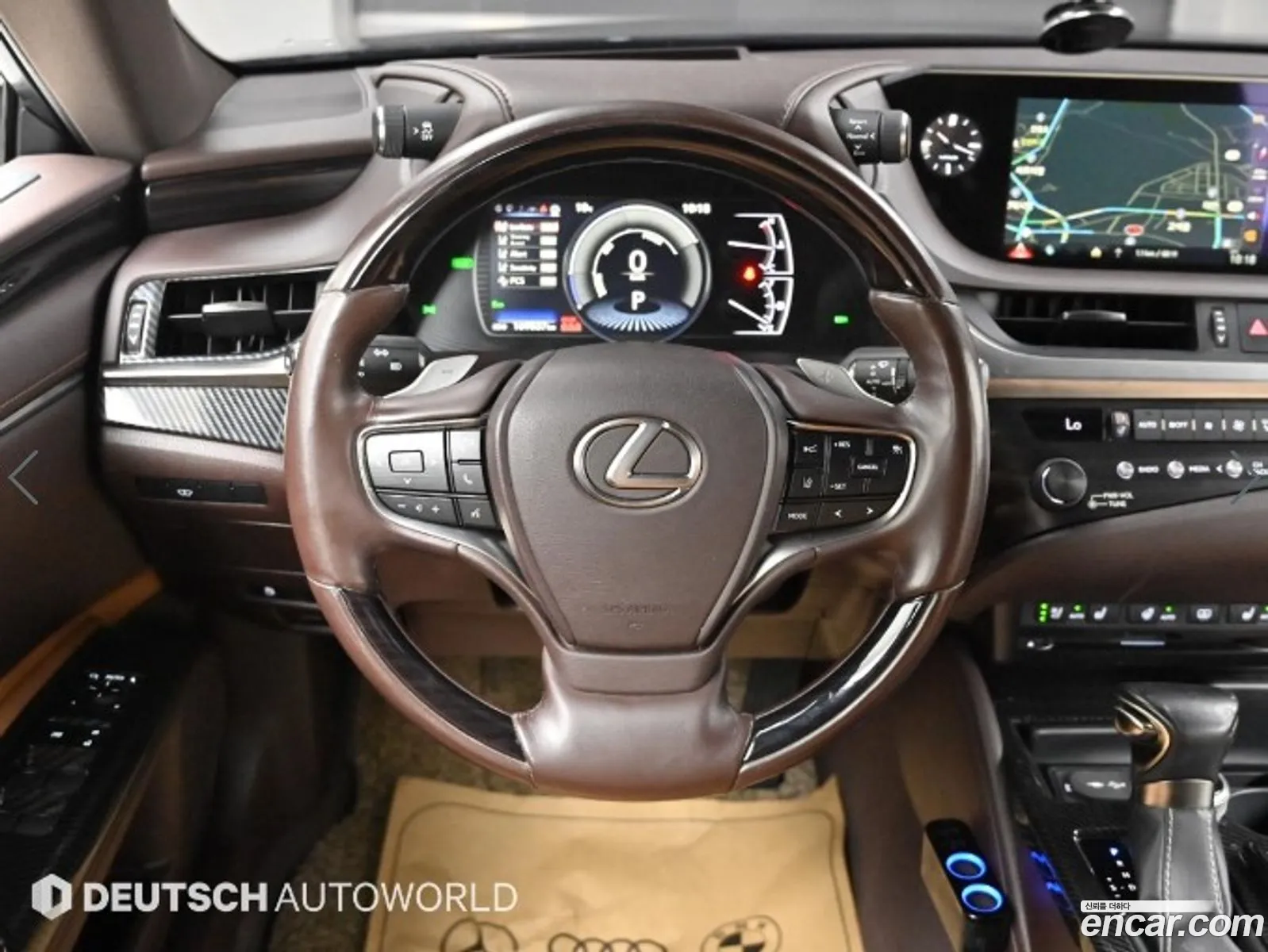 Lexus ES300h 7th Gen 2019 — 12