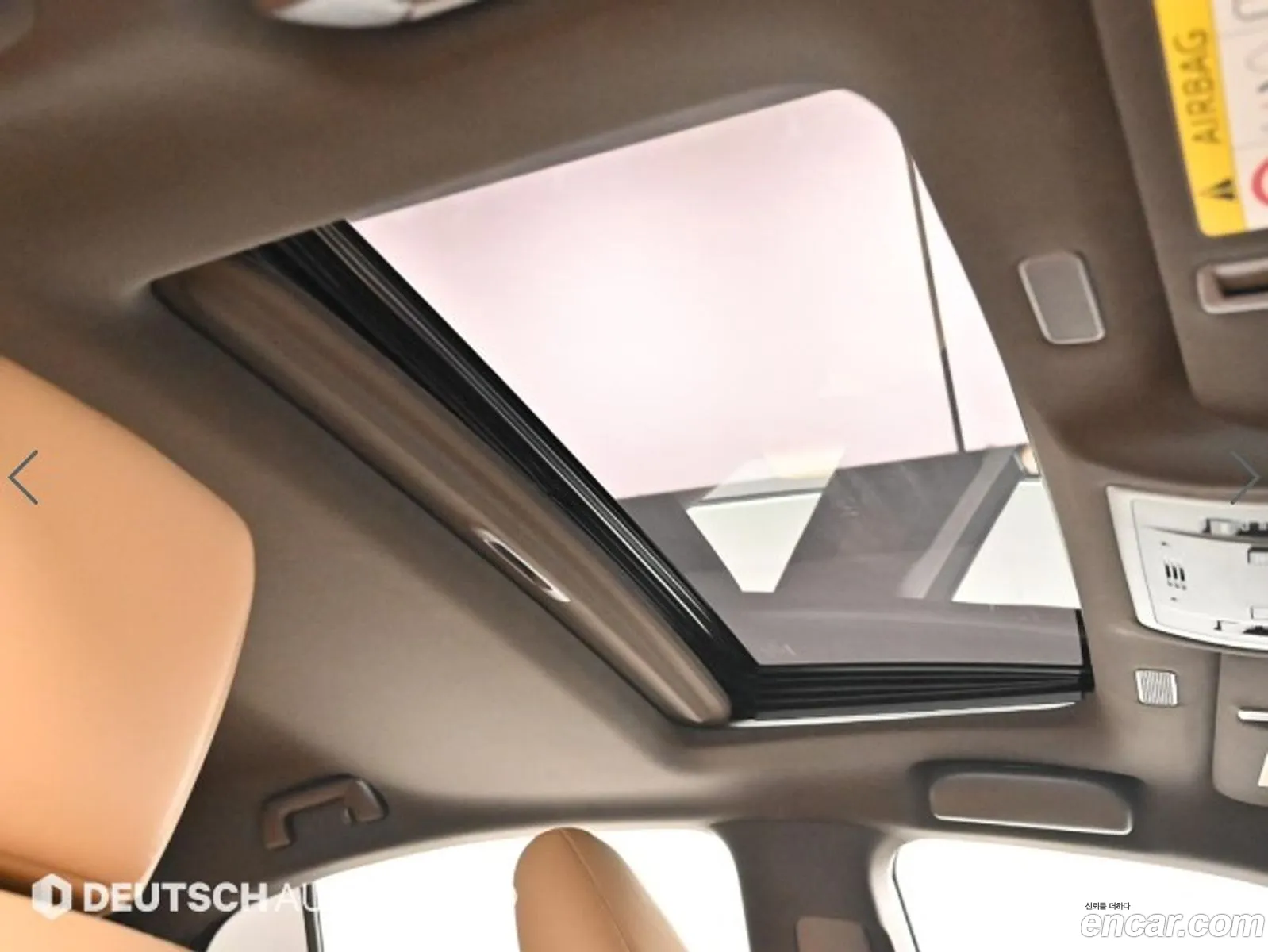 Lexus ES300h 7th Gen 2019 — 3