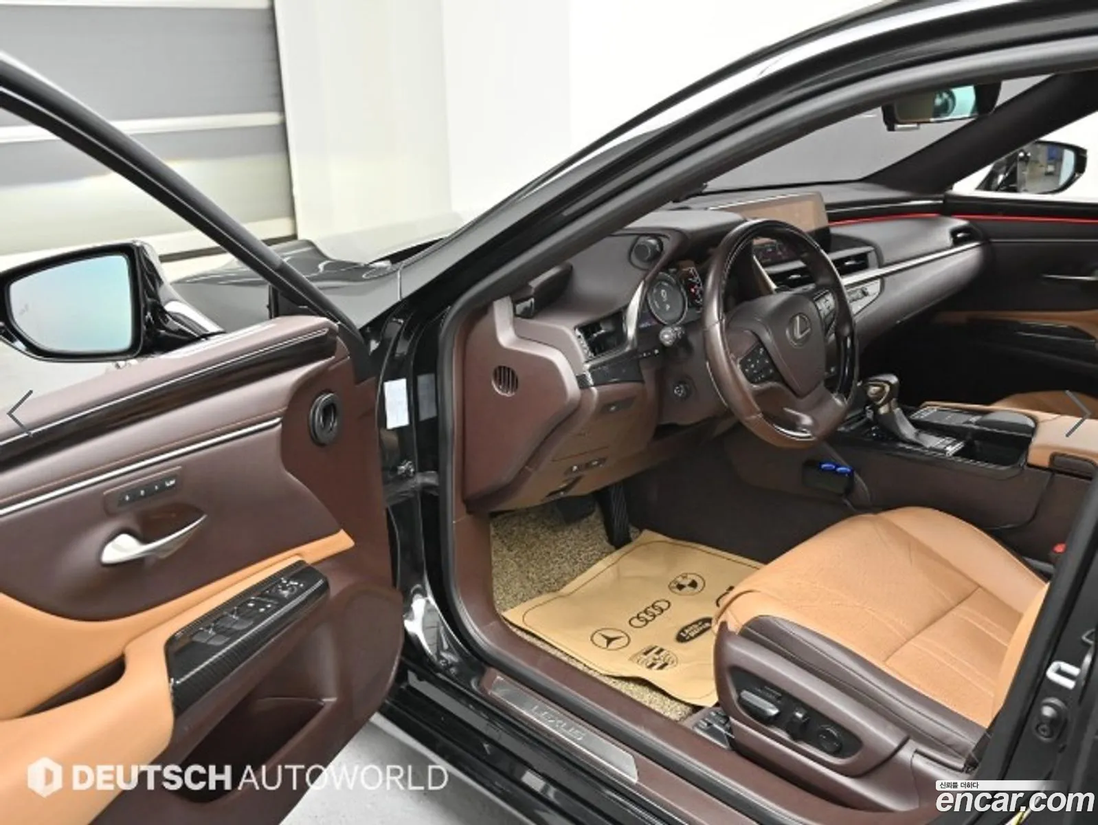 Lexus ES300h 7th Gen 2019 — 2