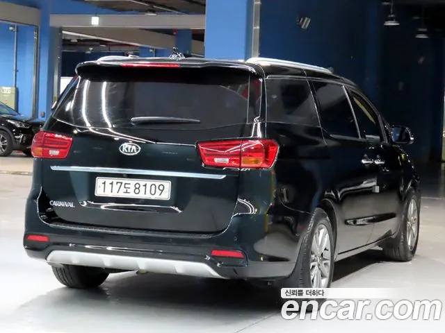 Kia Carnival 2018 — 3