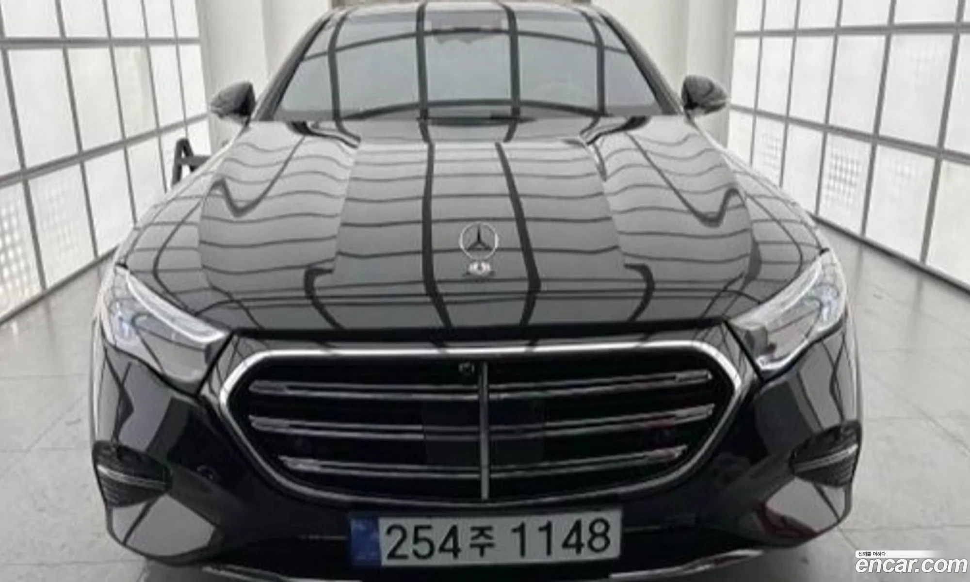 Mercedes-Benz E-Class W214 2024 — 10