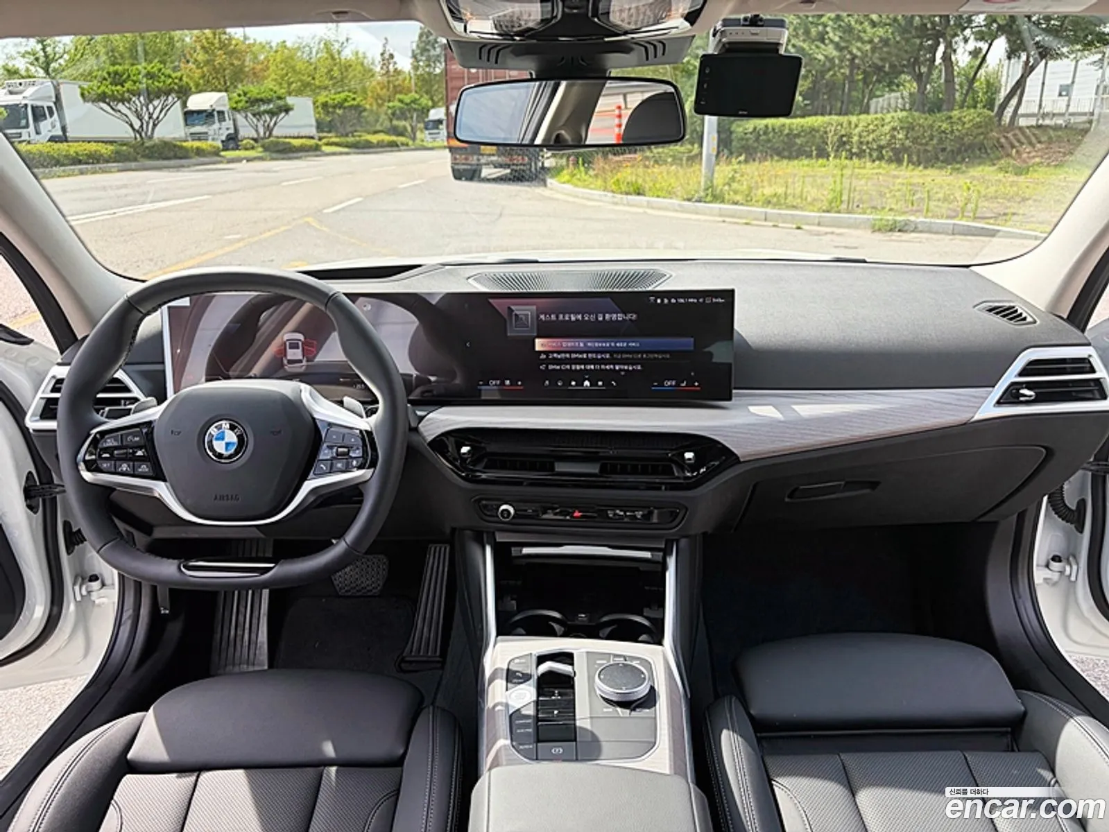 BMW 3 Series 2025 — 14