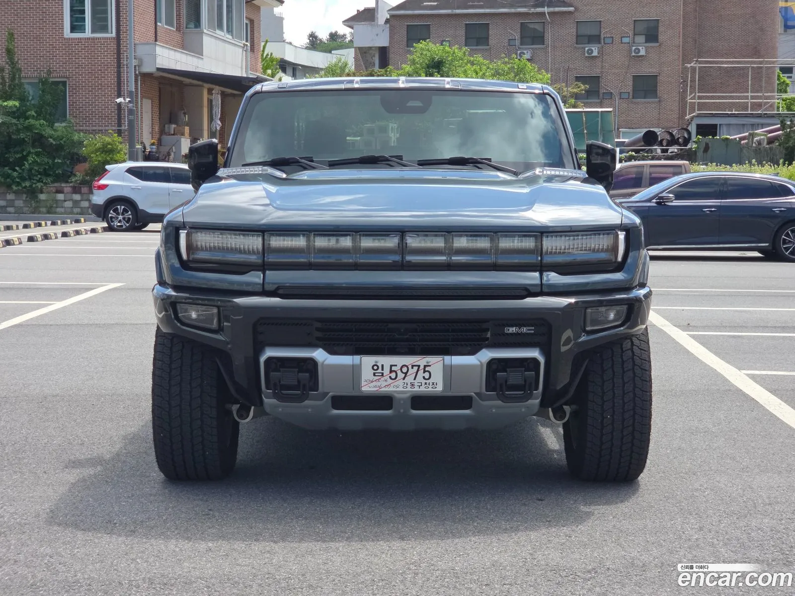 GMC Hummer EV 2026 — 9