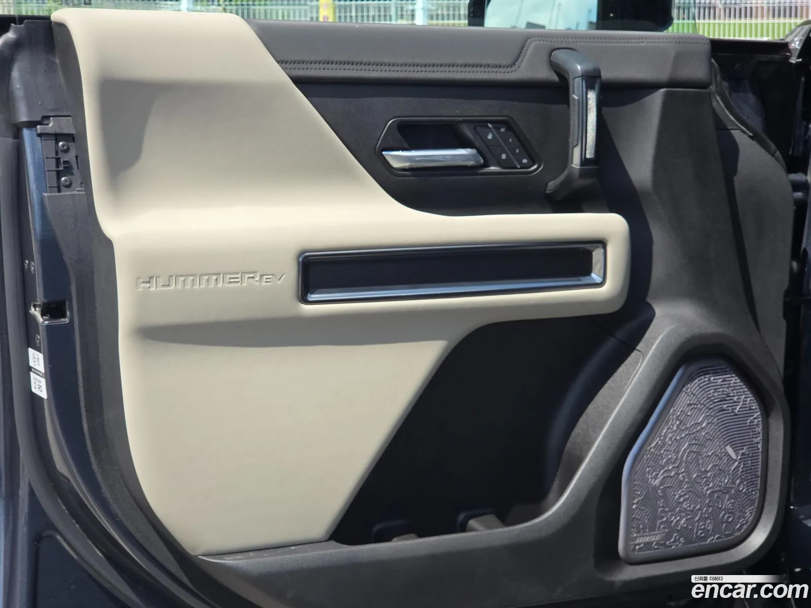 GMC Hummer EV 2026 — 11