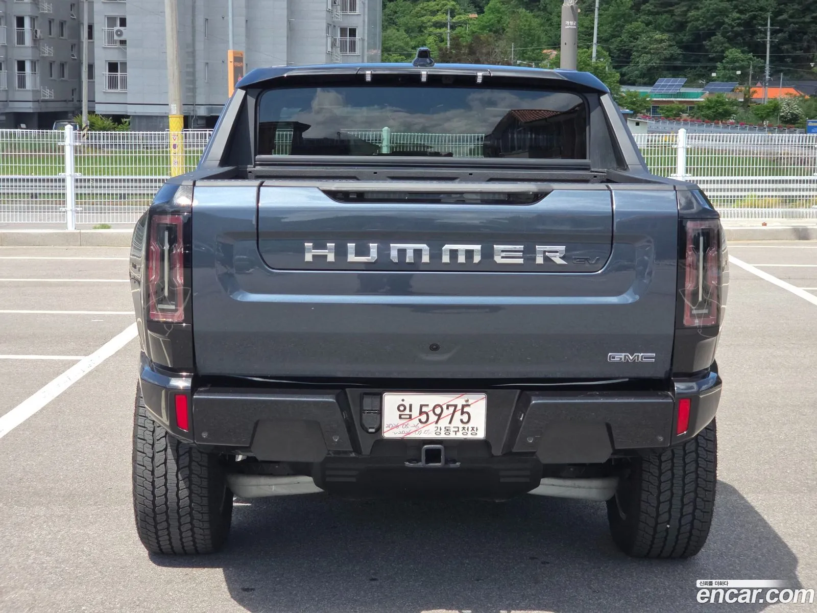 GMC Hummer EV 2026 — 17