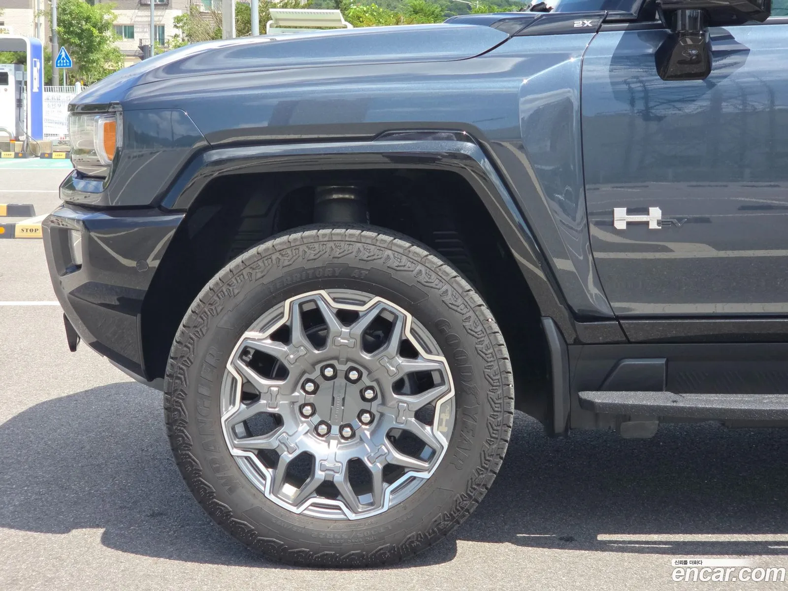 GMC Hummer EV 2026 — 18