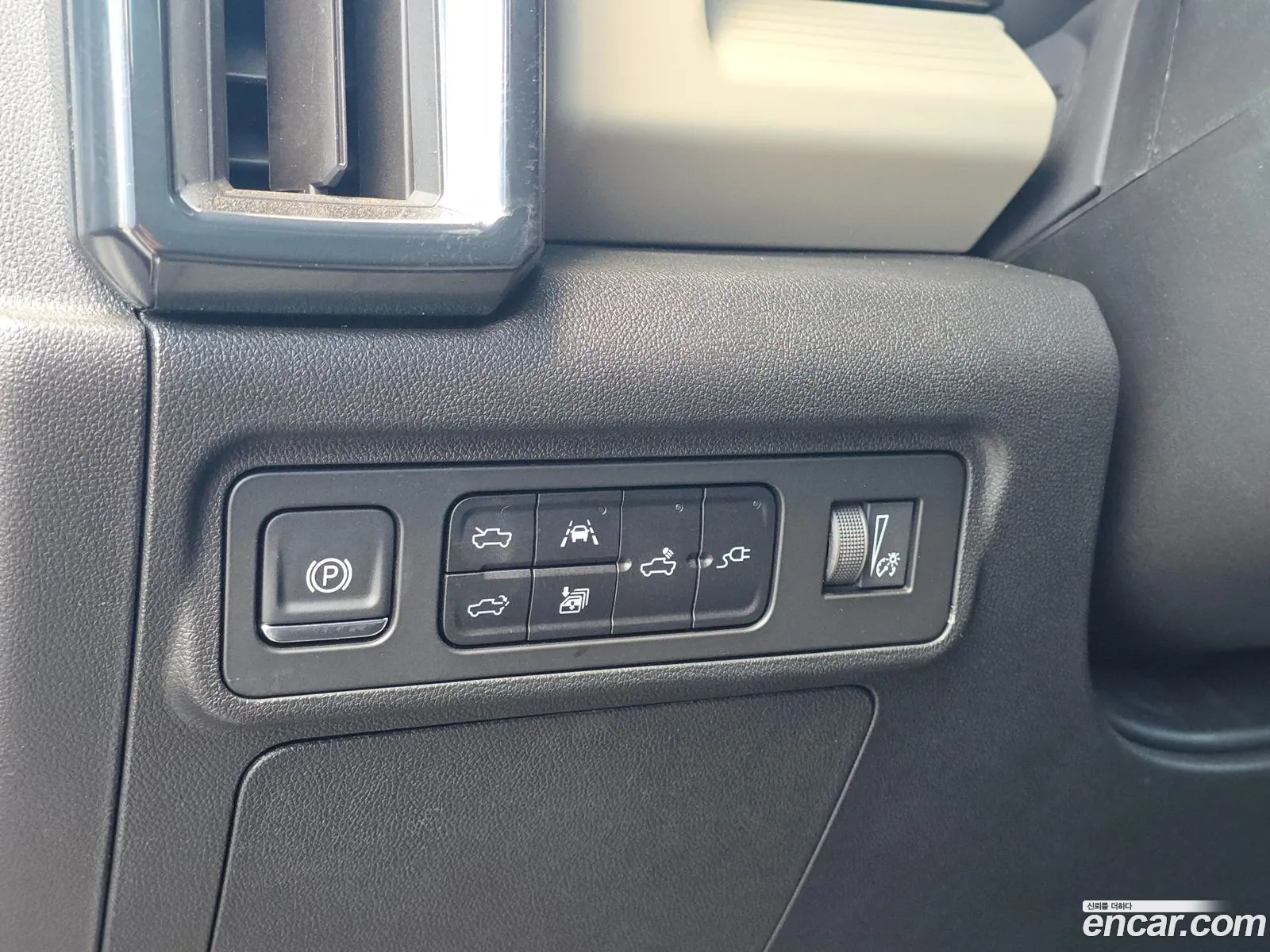 GMC Hummer EV 2026 — 4