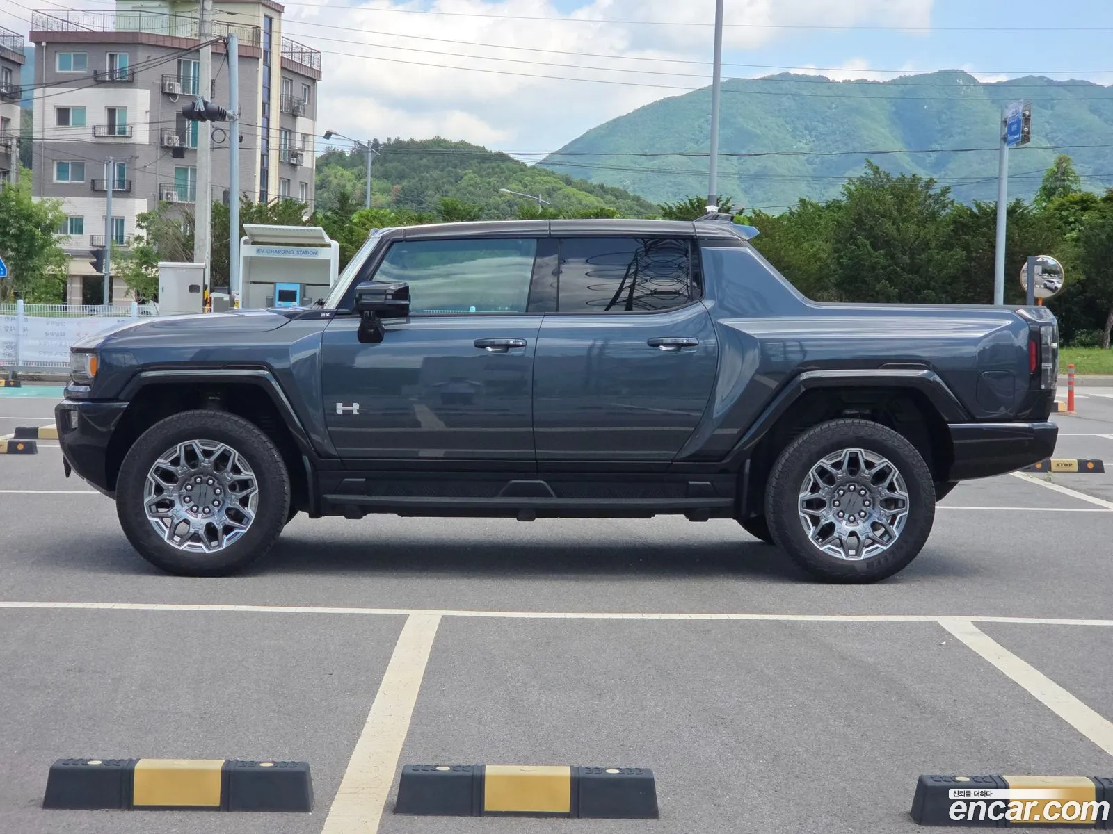 GMC Hummer EV