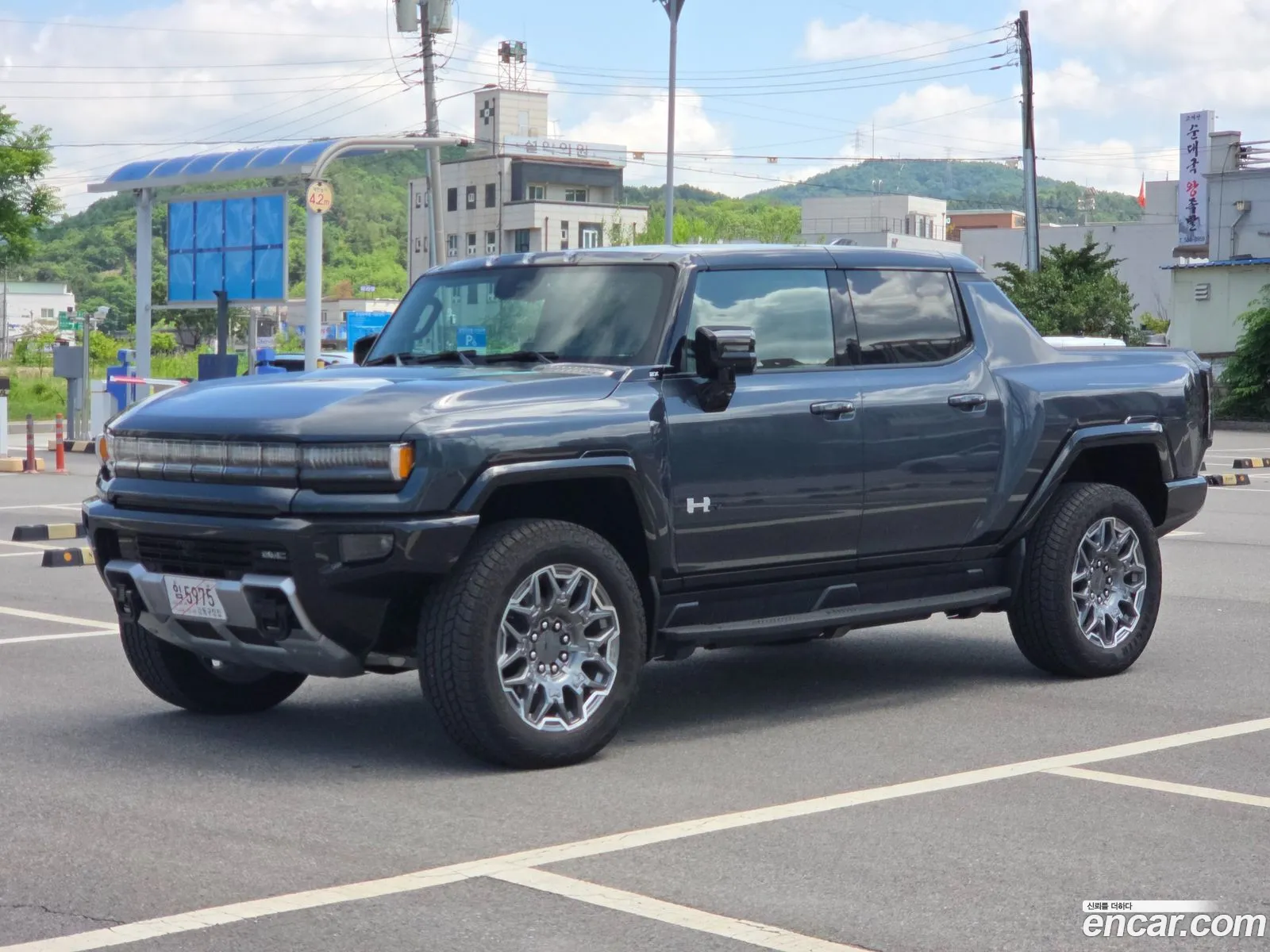 GMC Hummer EV 2026 — 8