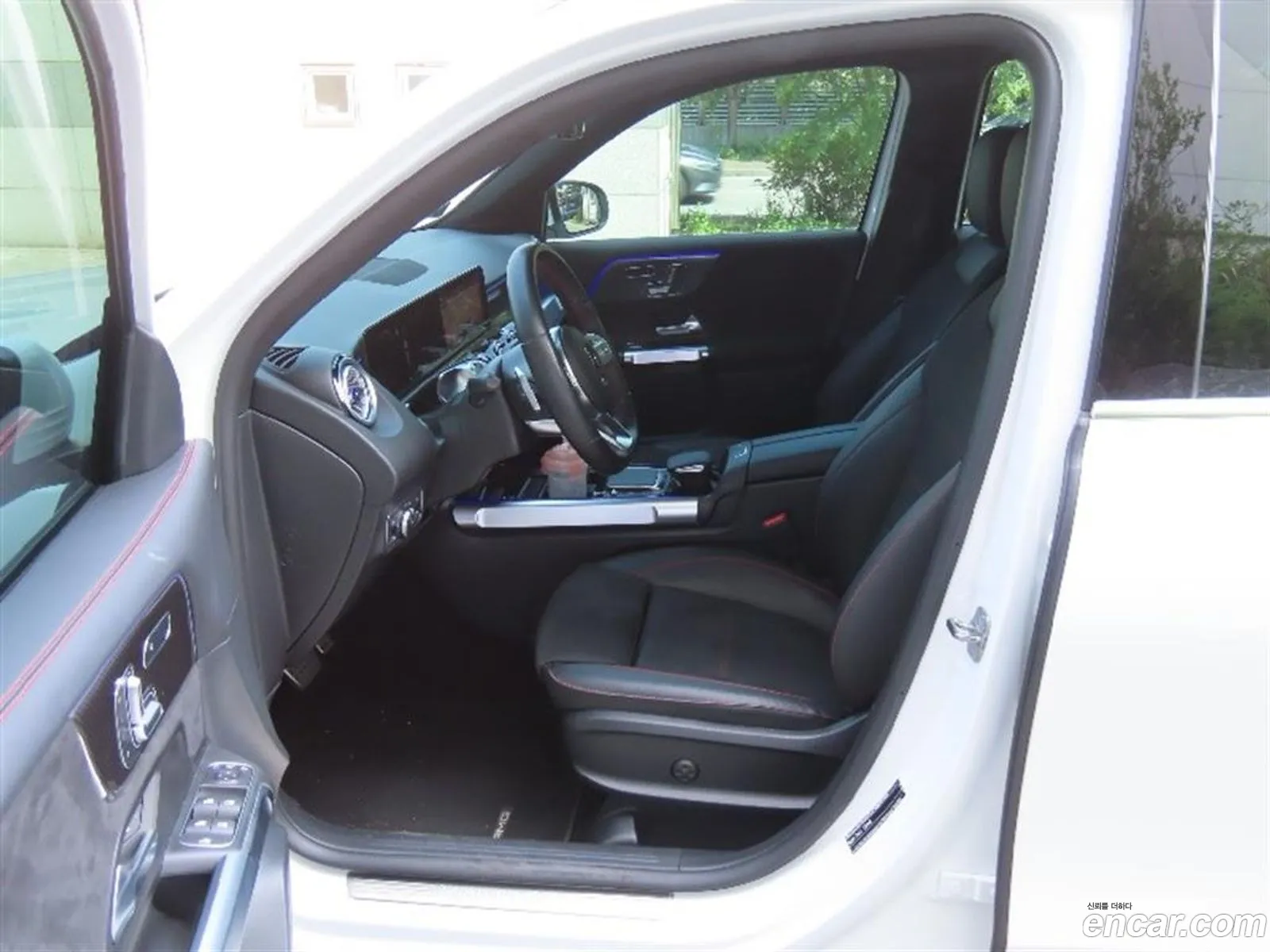 Mercedes-Benz GLB-Class X247 2023 — 11