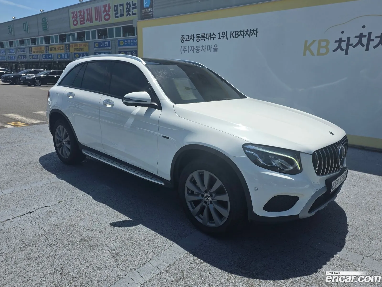 Mercedes-Benz GLC-Class X253 2018 — 15