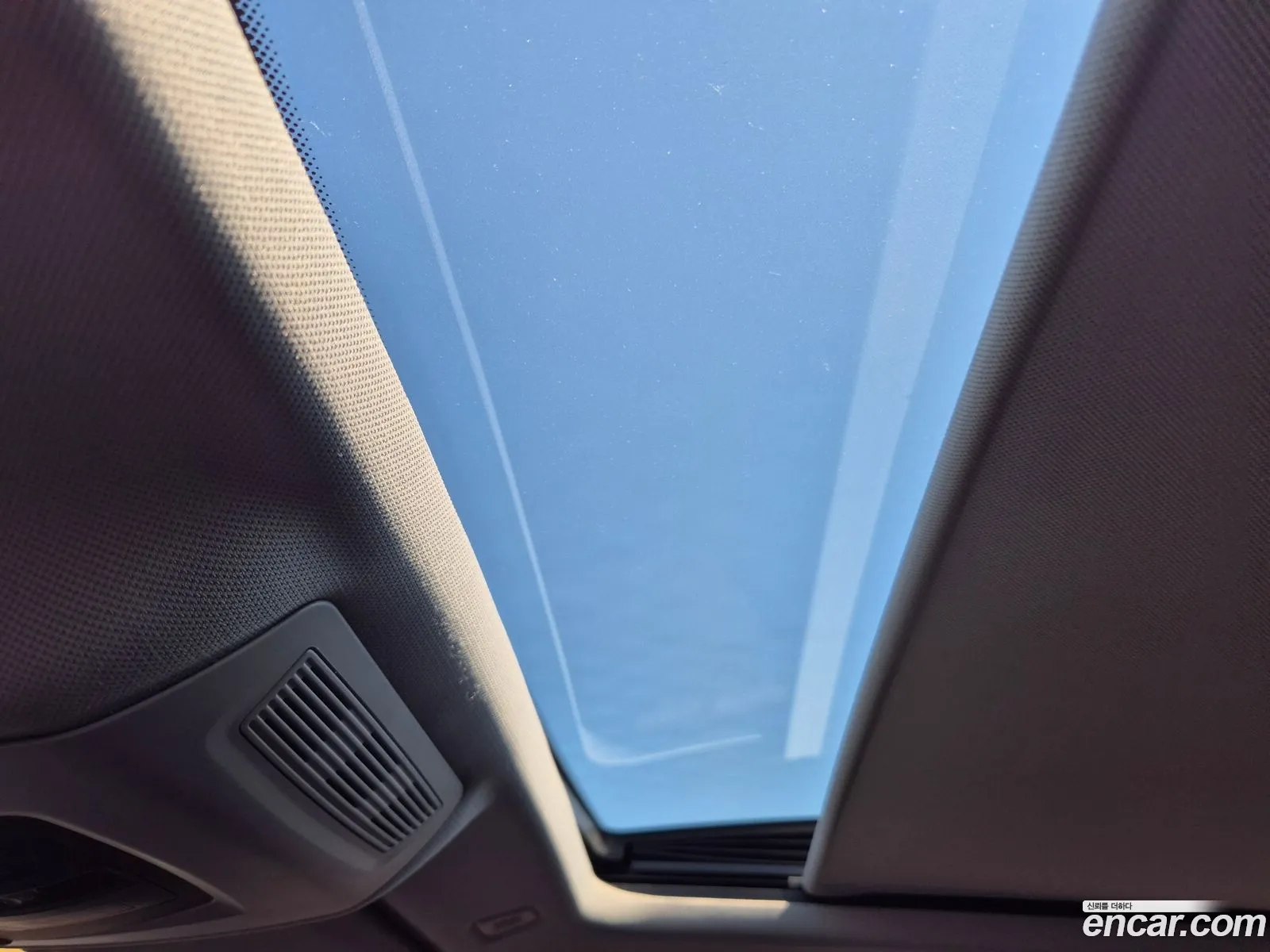 BMW 5 Series GT 2016 — 17
