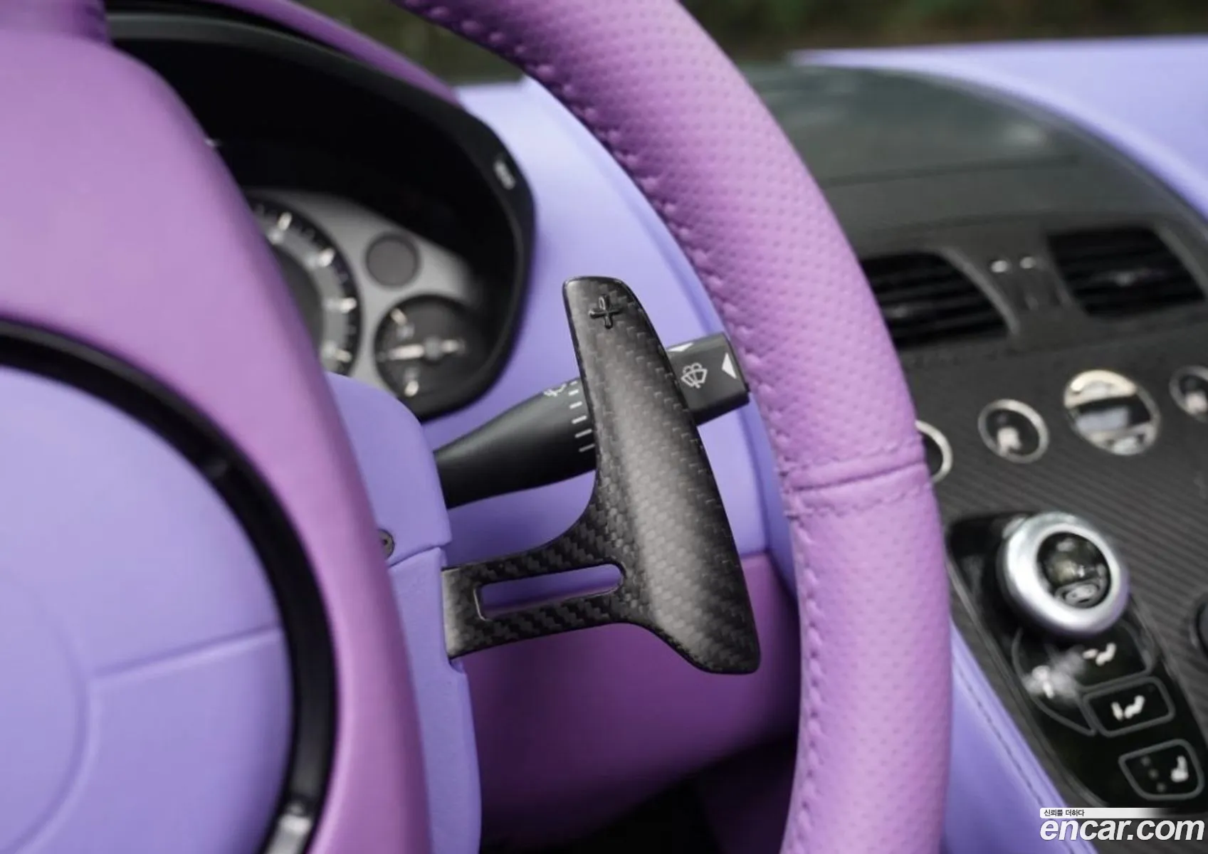 Aston Martin Vanquish 2015 — 13