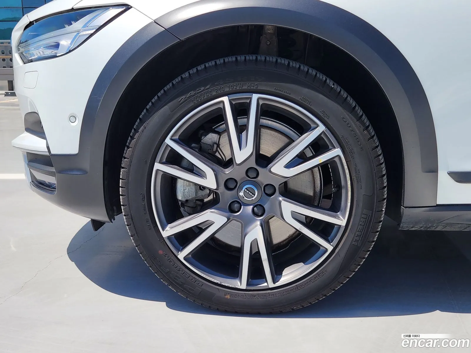 Volvo V90 Cross Country