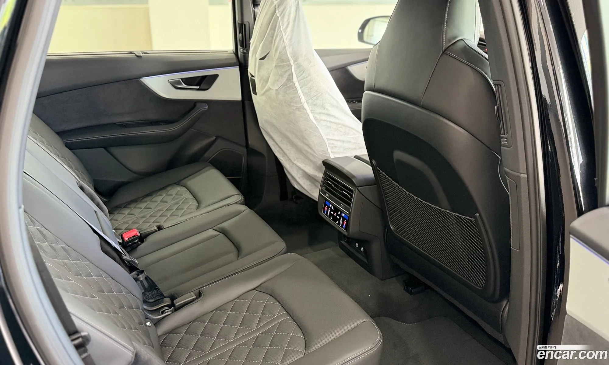 Audi Q7 2026 — 6