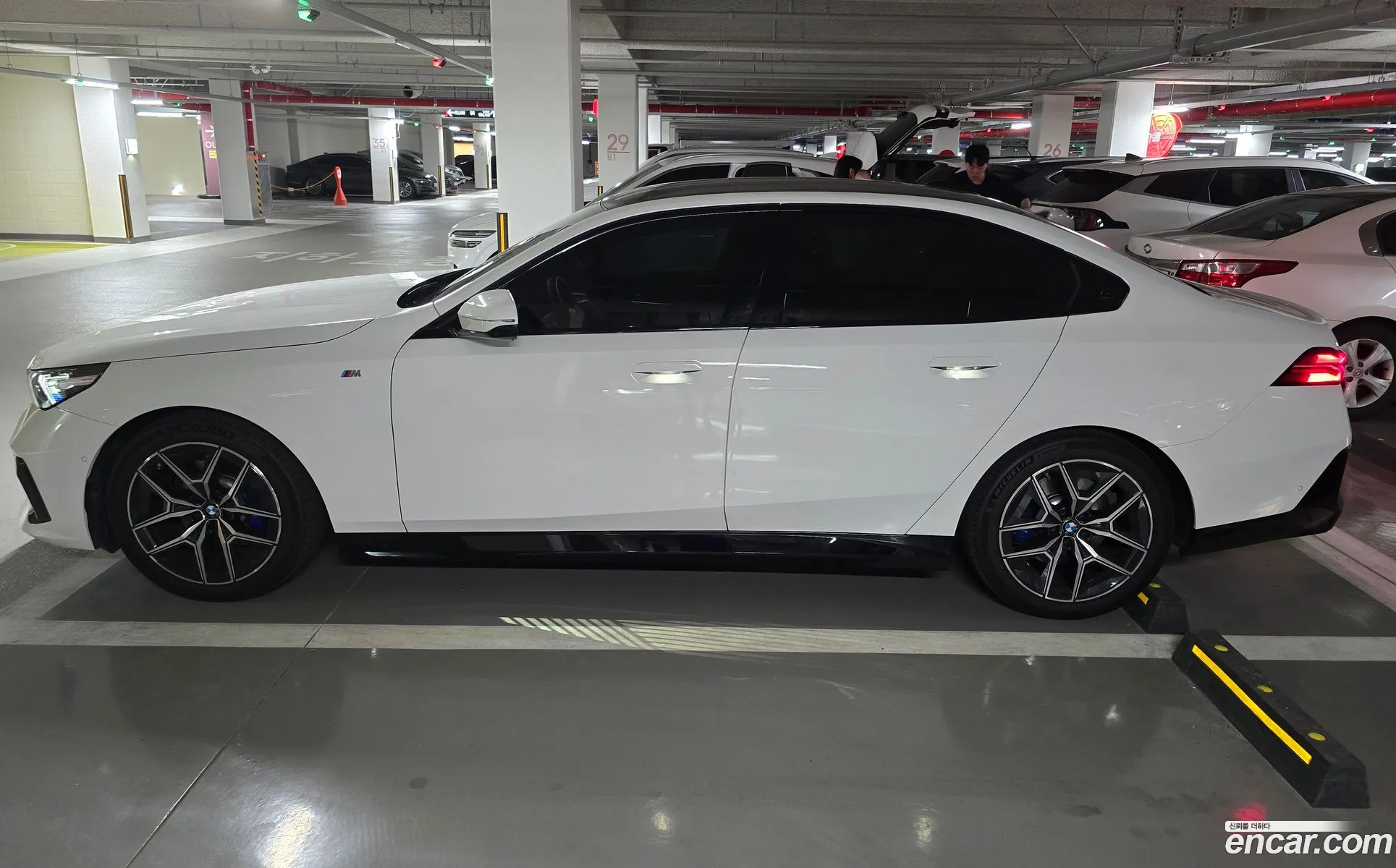 BMW 5 Series 2024 — 7
