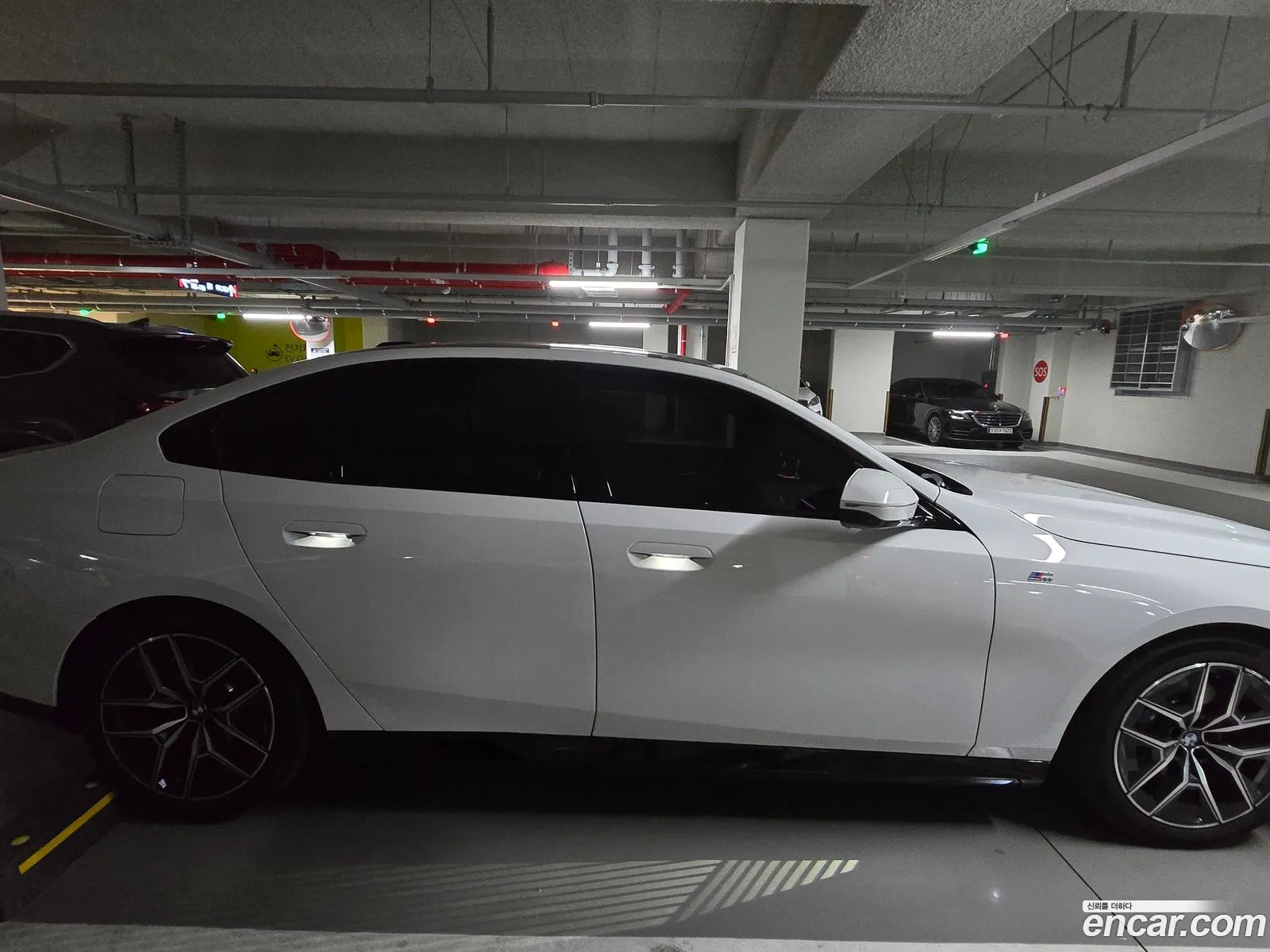 BMW 5 Series 2024 — 8