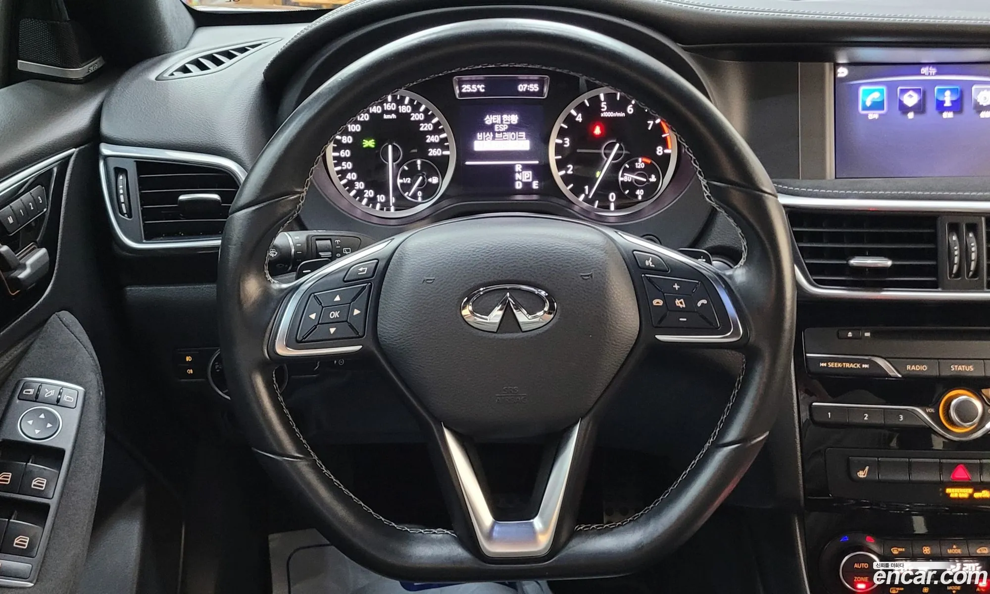 Infiniti Q30 2017 — 8