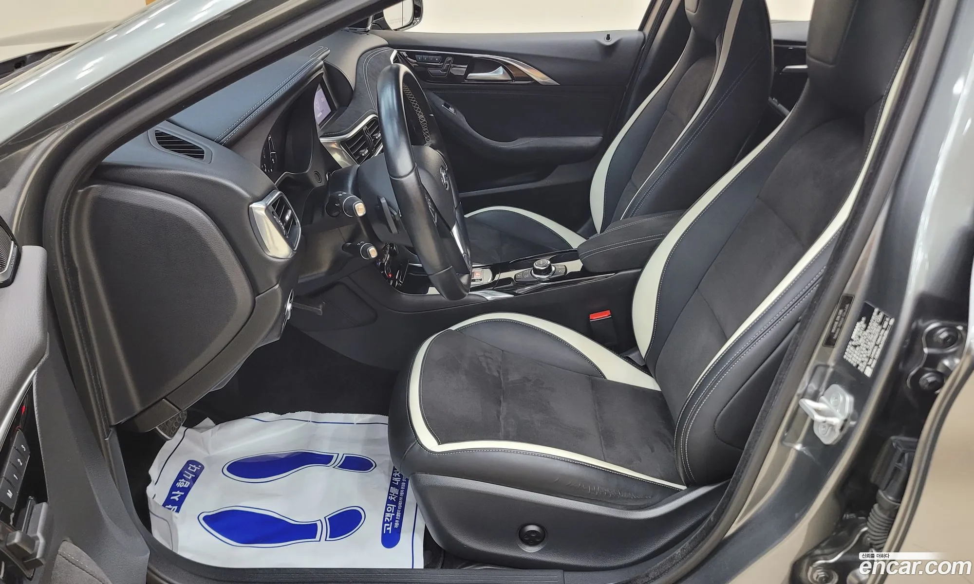 Infiniti Q30 2017 — 13