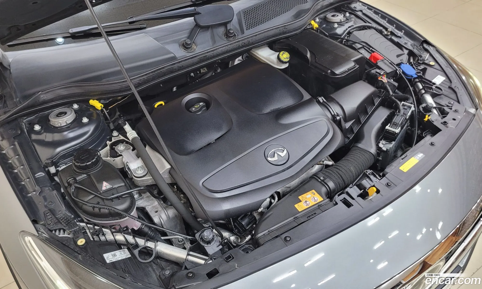 Infiniti Q30 2017 — 18