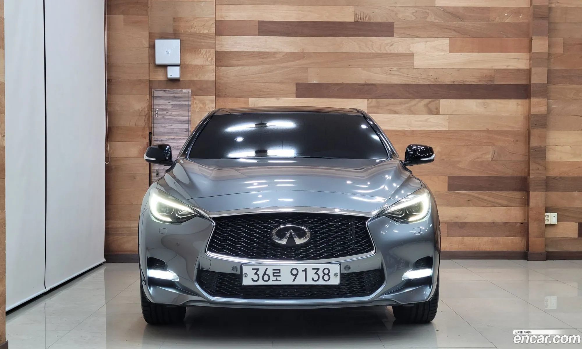 Infiniti Q30 2017 — 16