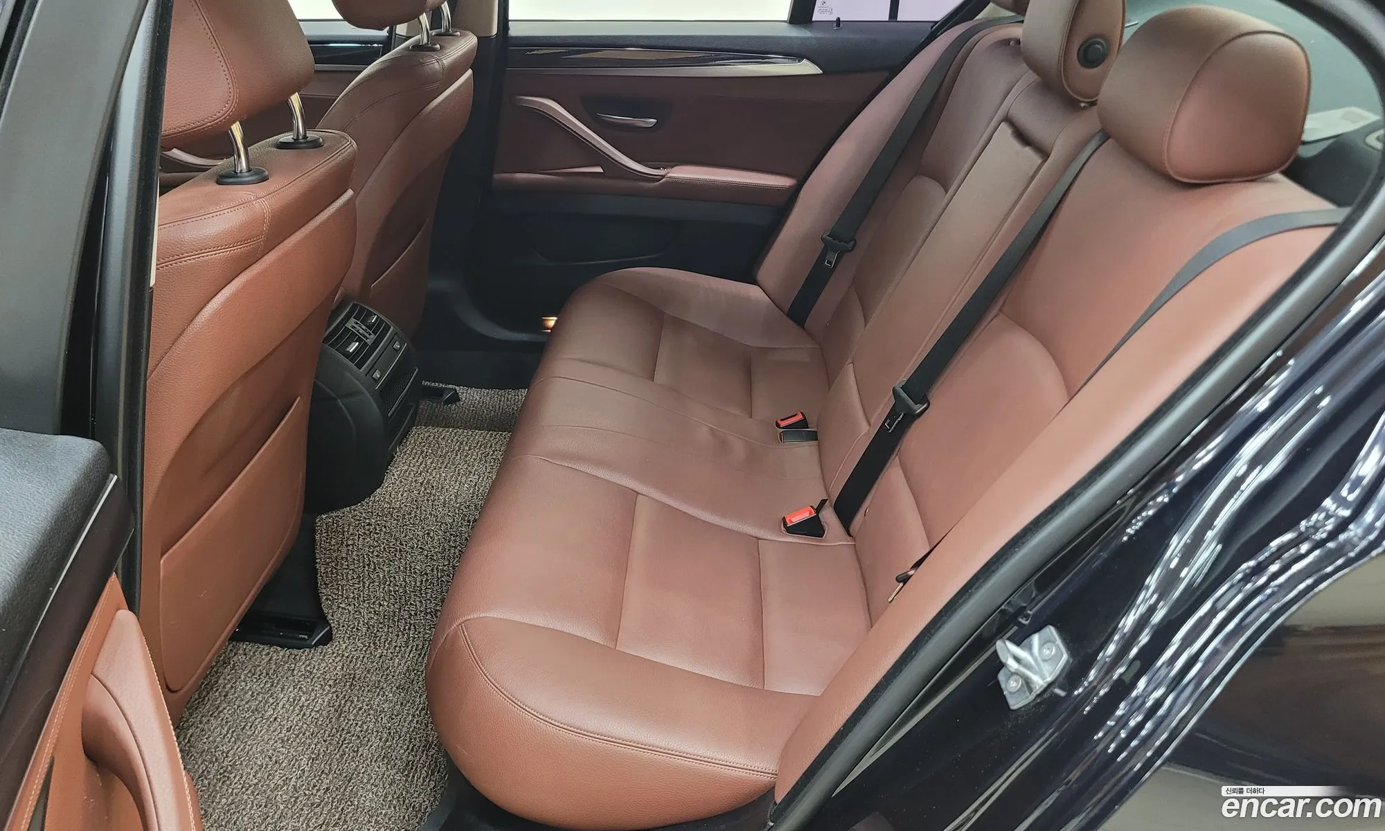 BMW 5 Series 2016 — 17