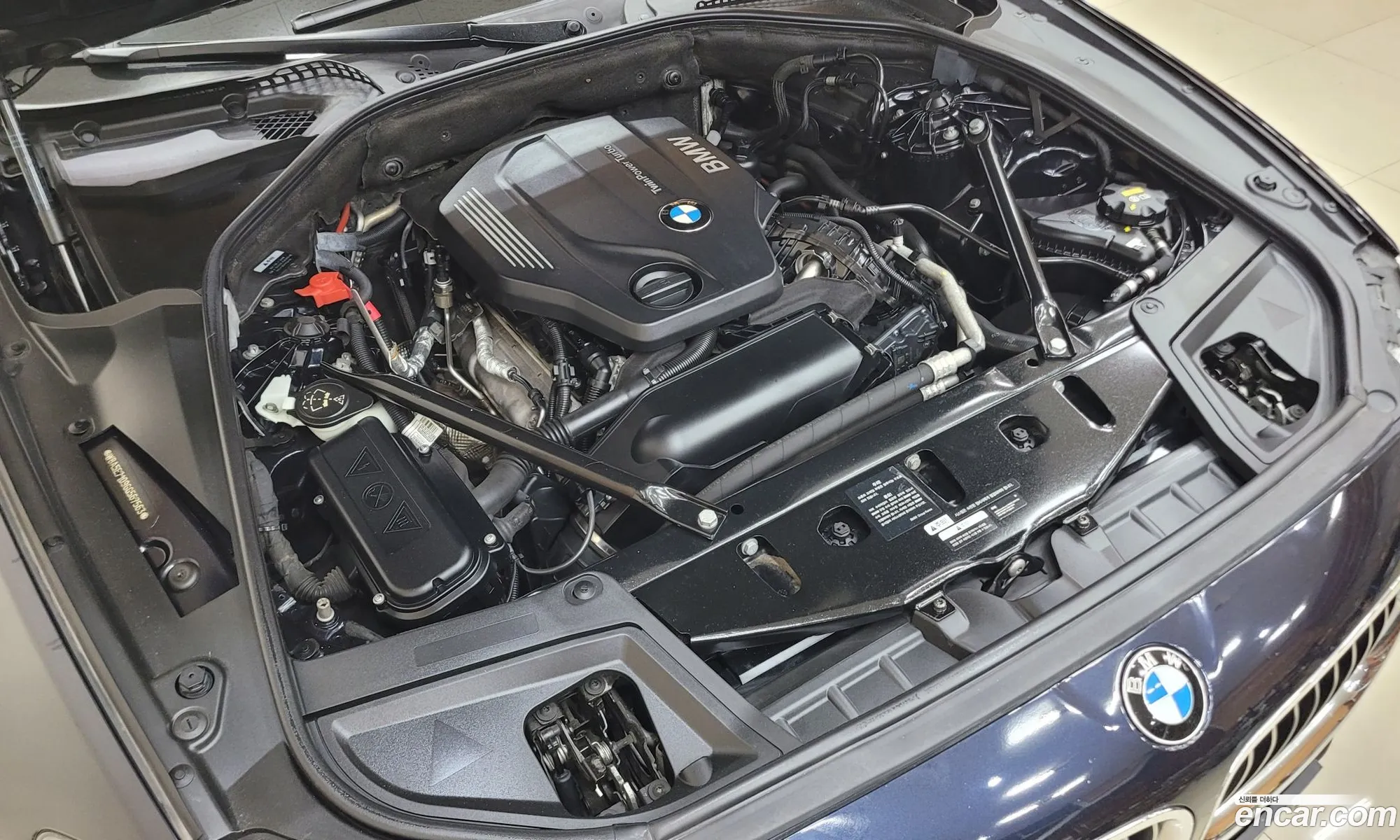 BMW 5 Series 2016 — 10