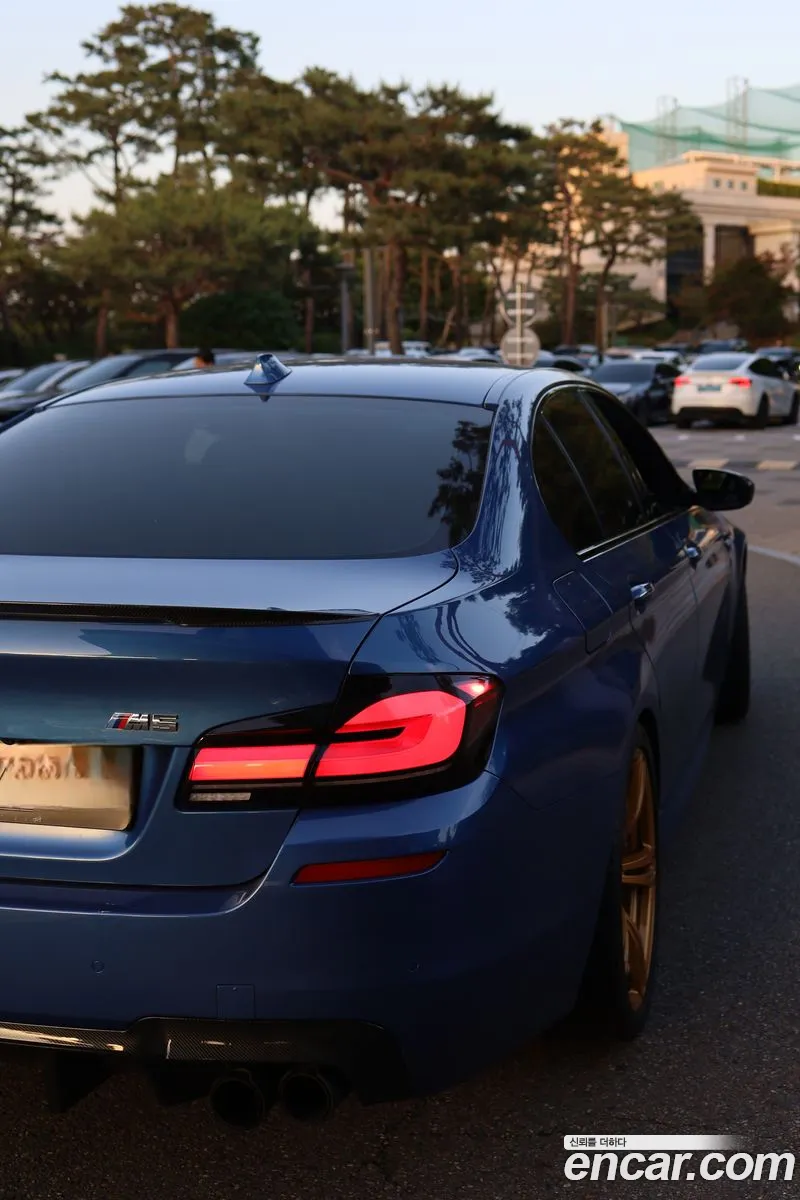 BMW M5 2015 — 2