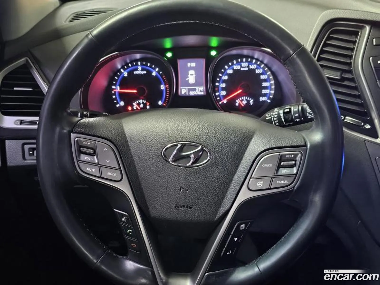 Hyundai Santa Fe DM 2013 — 2
