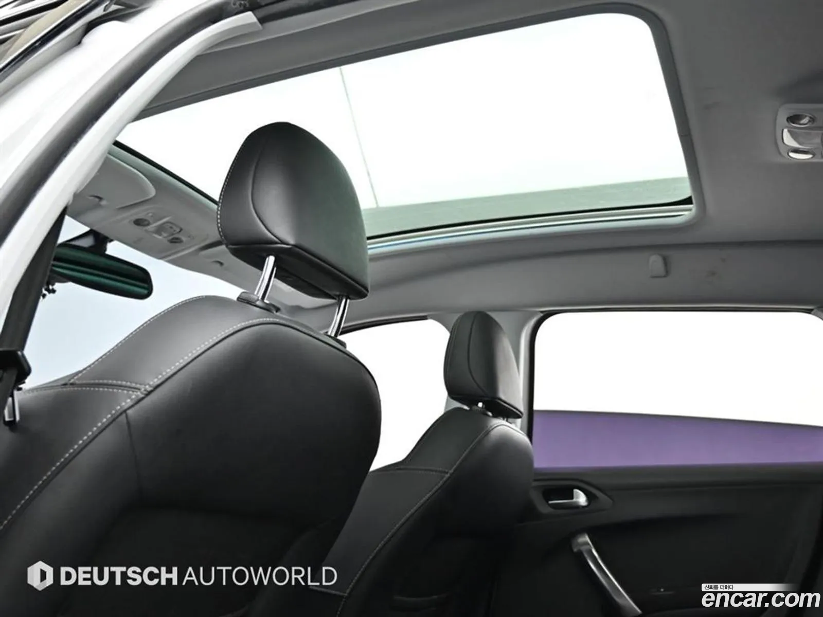 Peugeot 2008 2015 — 8