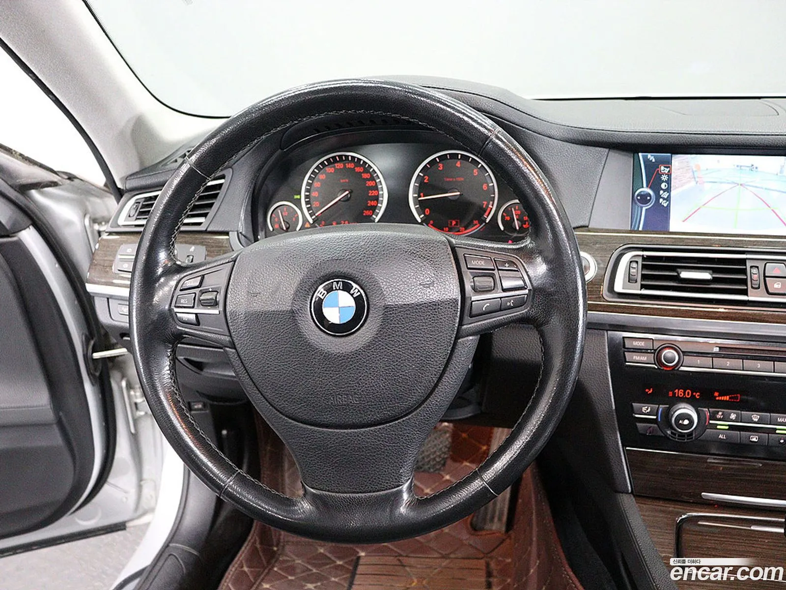 BMW 7 Series 2009 — 12