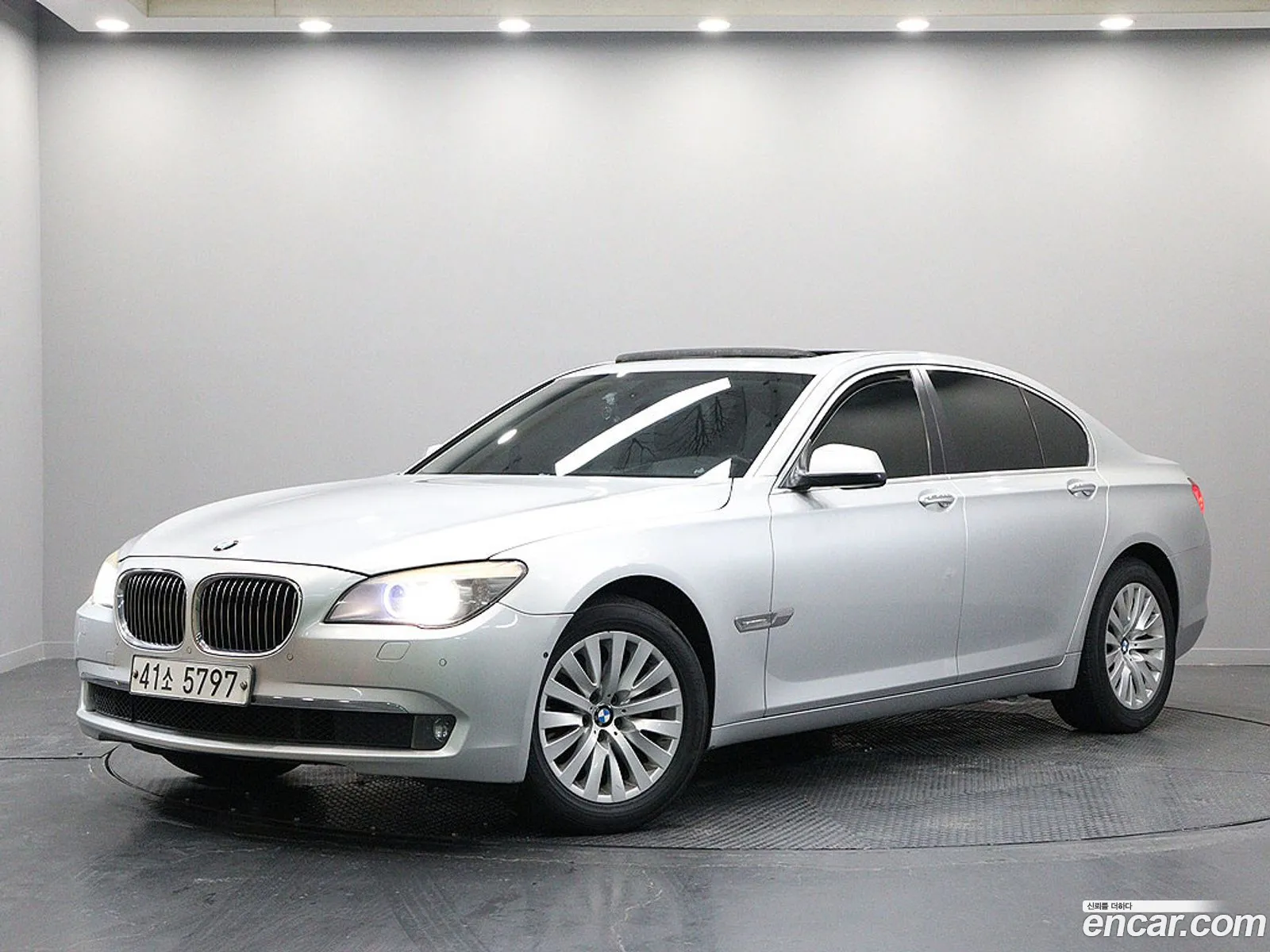 BMW 7 Series 2009 — 19