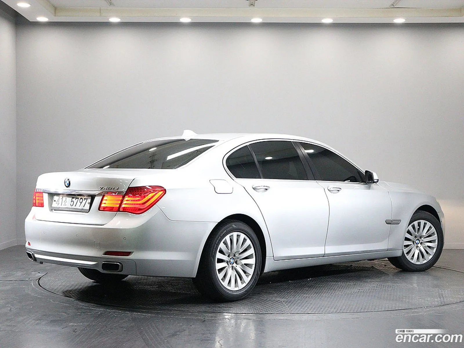 BMW 7 Series 2009 — 13