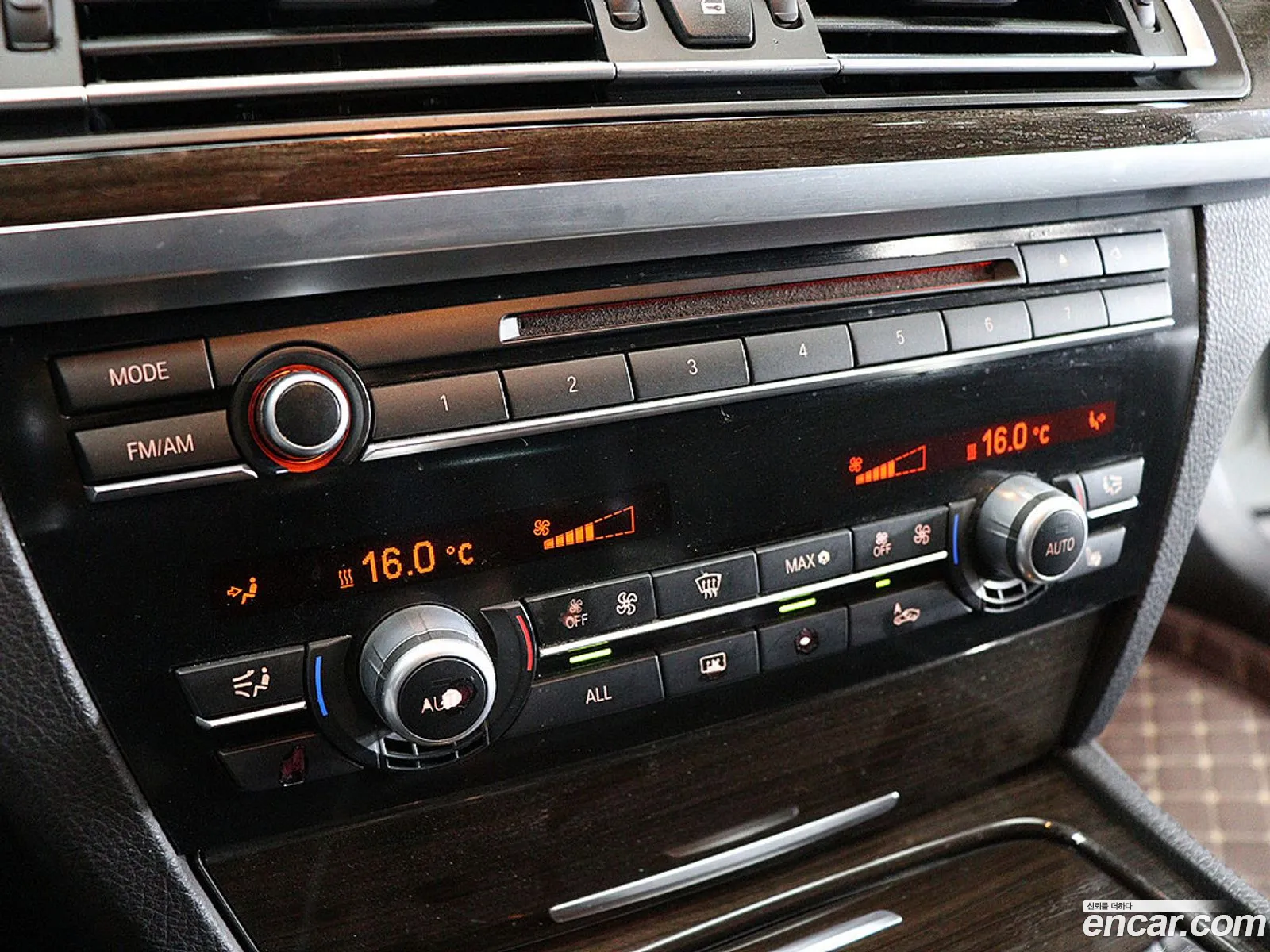 BMW 7 Series 2009 — 11