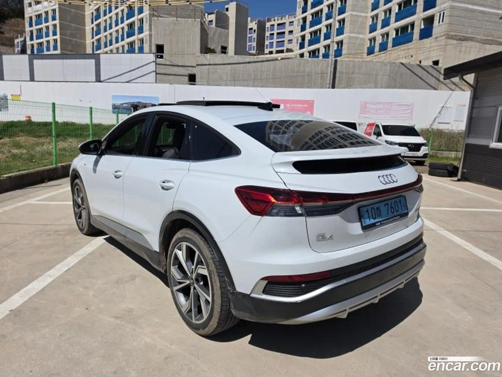 Audi Q4 e-tron 2022 — 7
