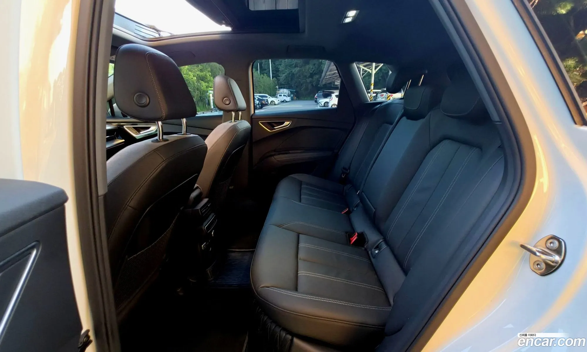 Audi Q4 e-tron 2022 — 18