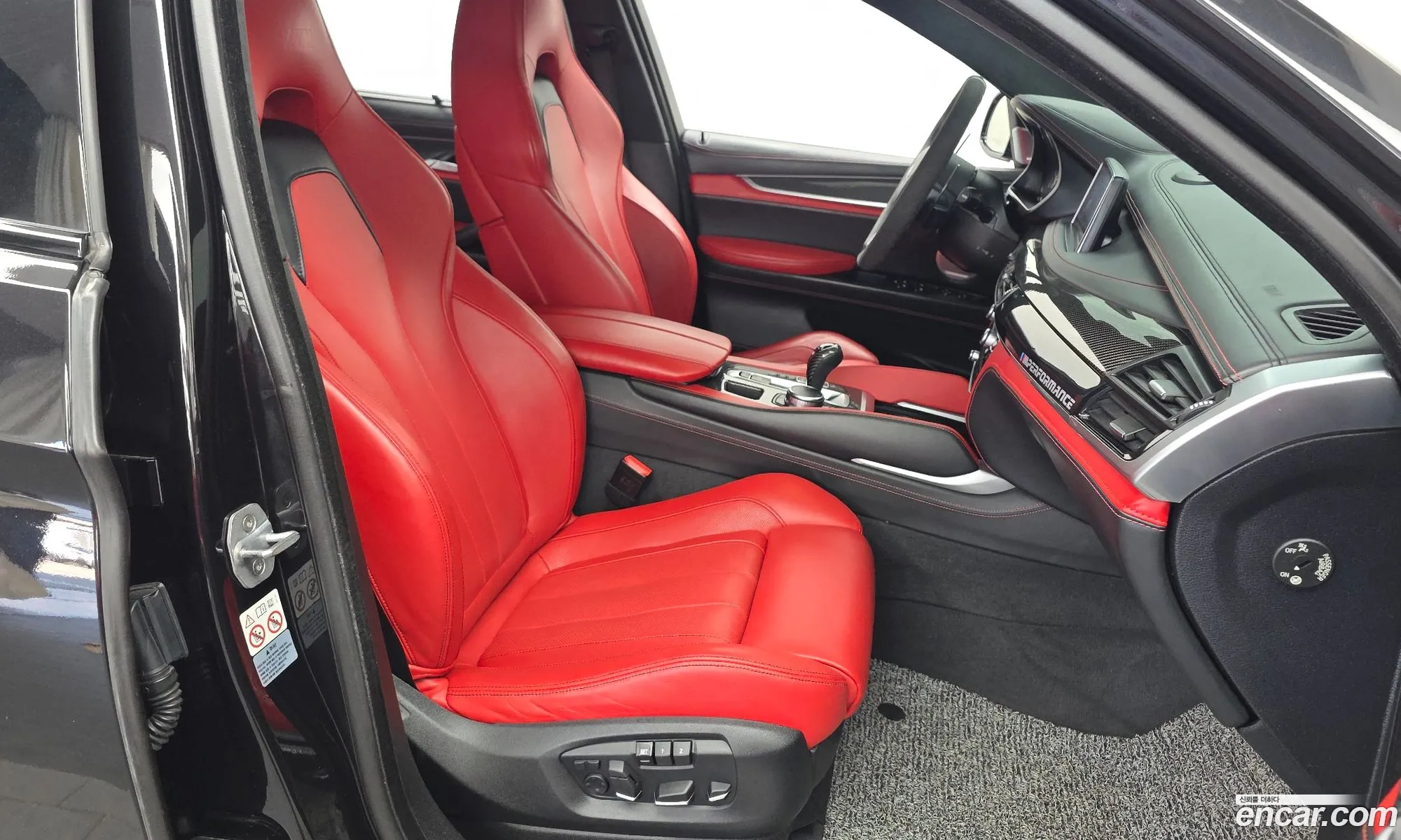 BMW X6 M 2018 WBSKW810XJ0W23768 — 34