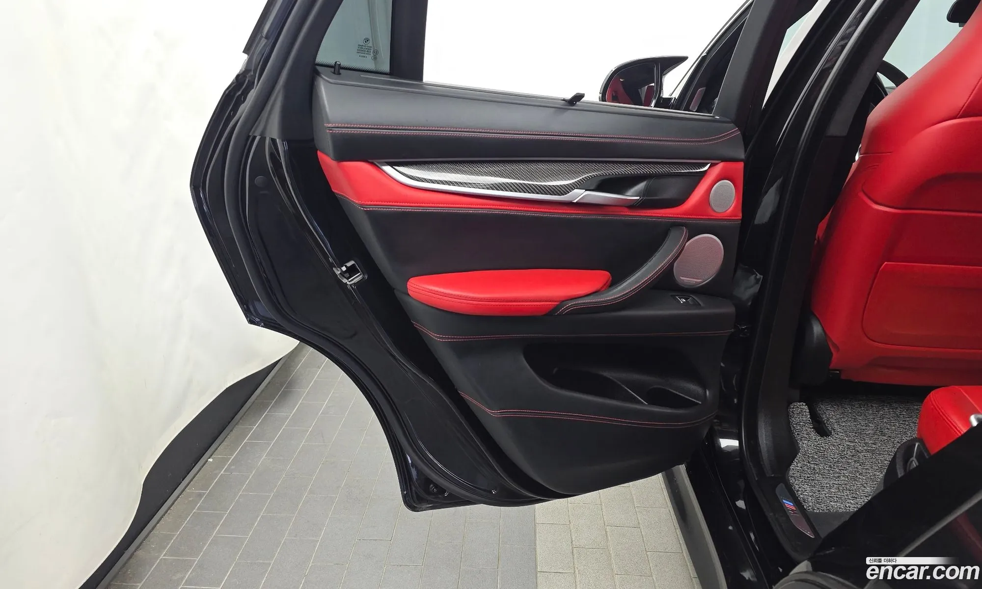 BMW X6 M 2018 WBSKW810XJ0W23768 — 28