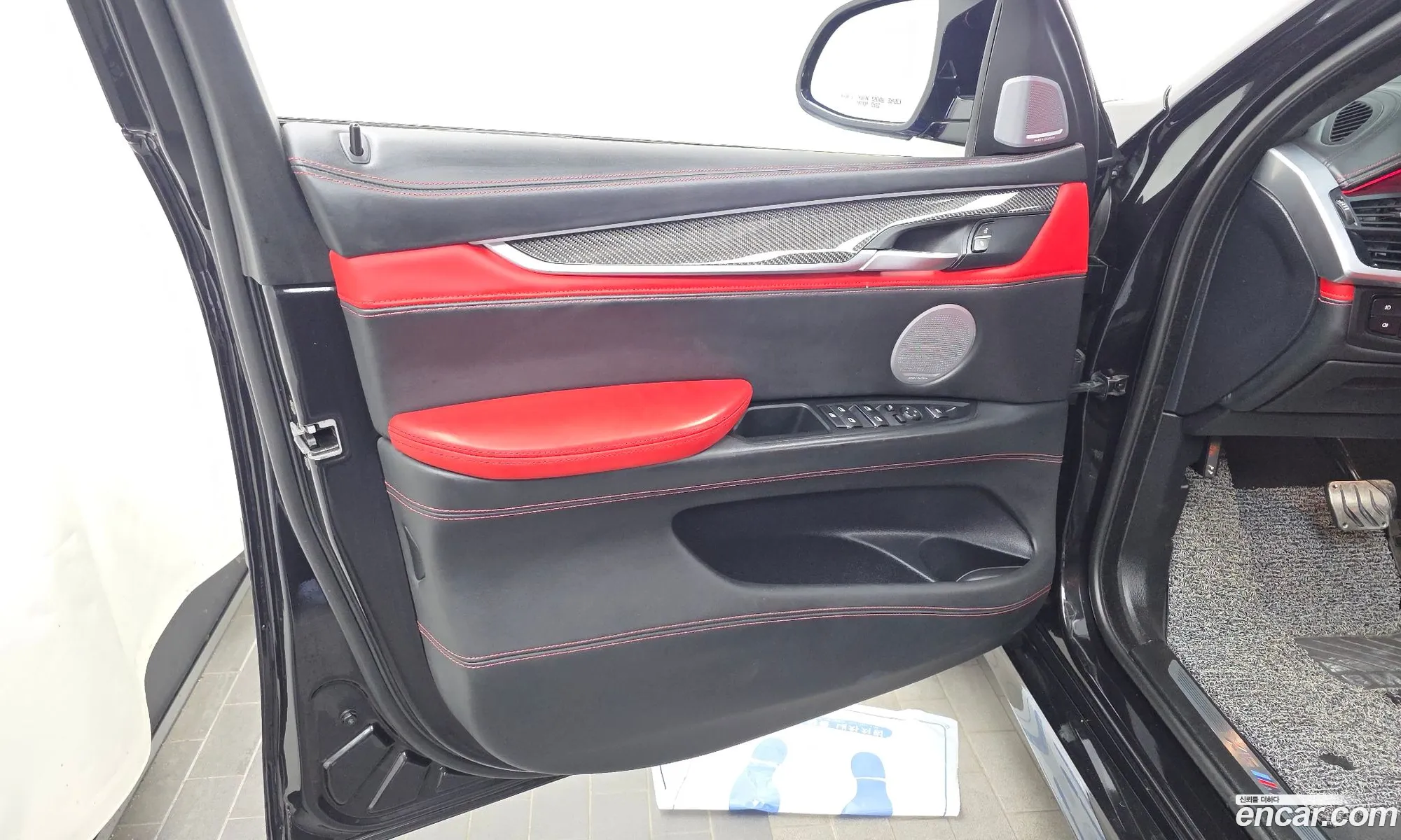 BMW X6 M 2018 WBSKW810XJ0W23768 — 24