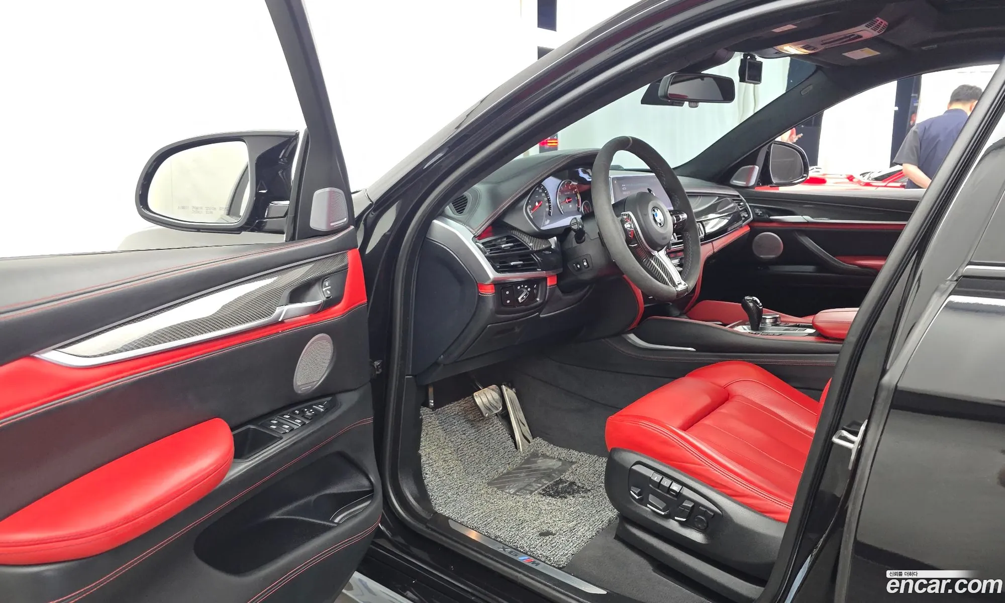 BMW X6 M 2018 WBSKW810XJ0W23768 — 25