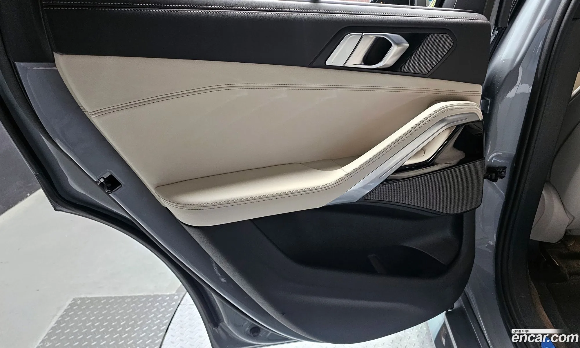 BMW X6 2025 WBA21EY00T9193352 — 17