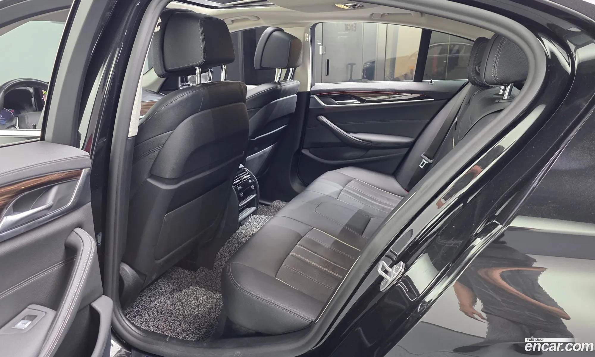BMW 5 Series 2021 — 30