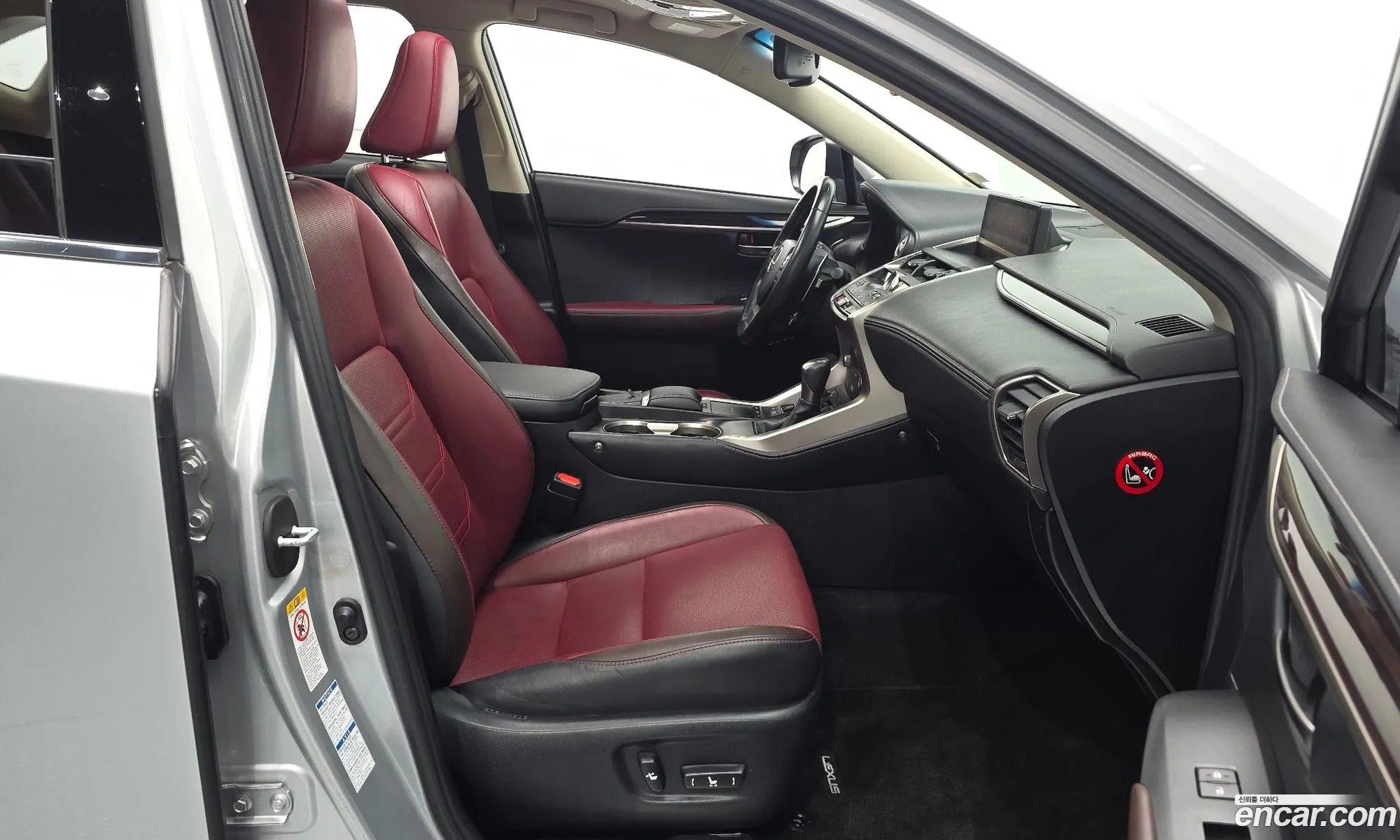 Lexus NX300h 2018 JTJBJRBZ8K2109414 — 4