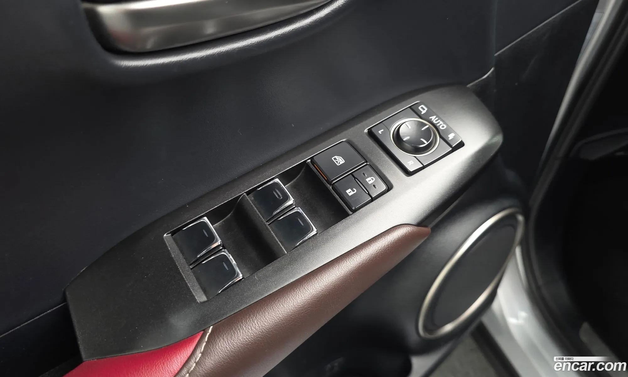 Lexus NX300h 2018 JTJBJRBZ8K2109414 — 17