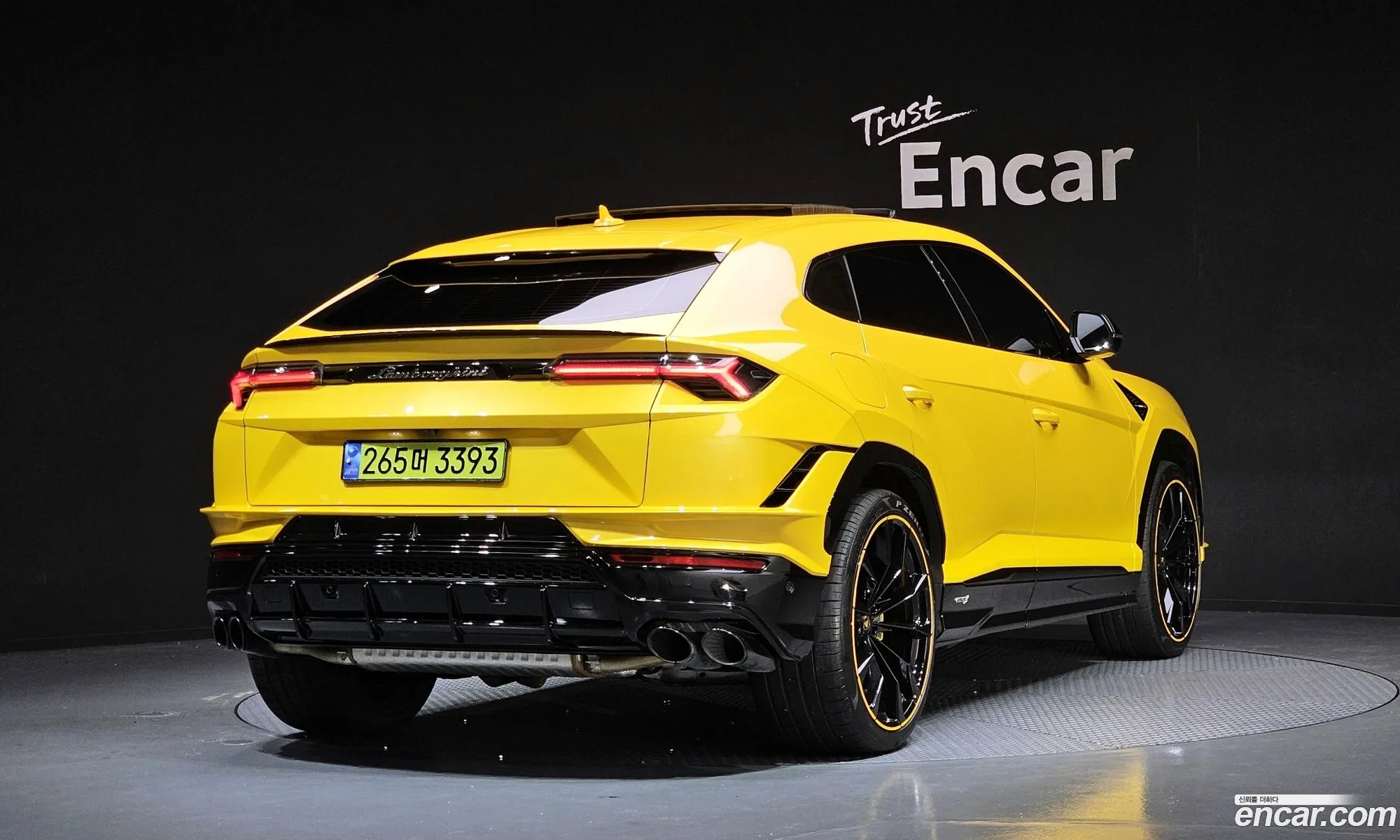 Lamborghini Urus 2024 — 12