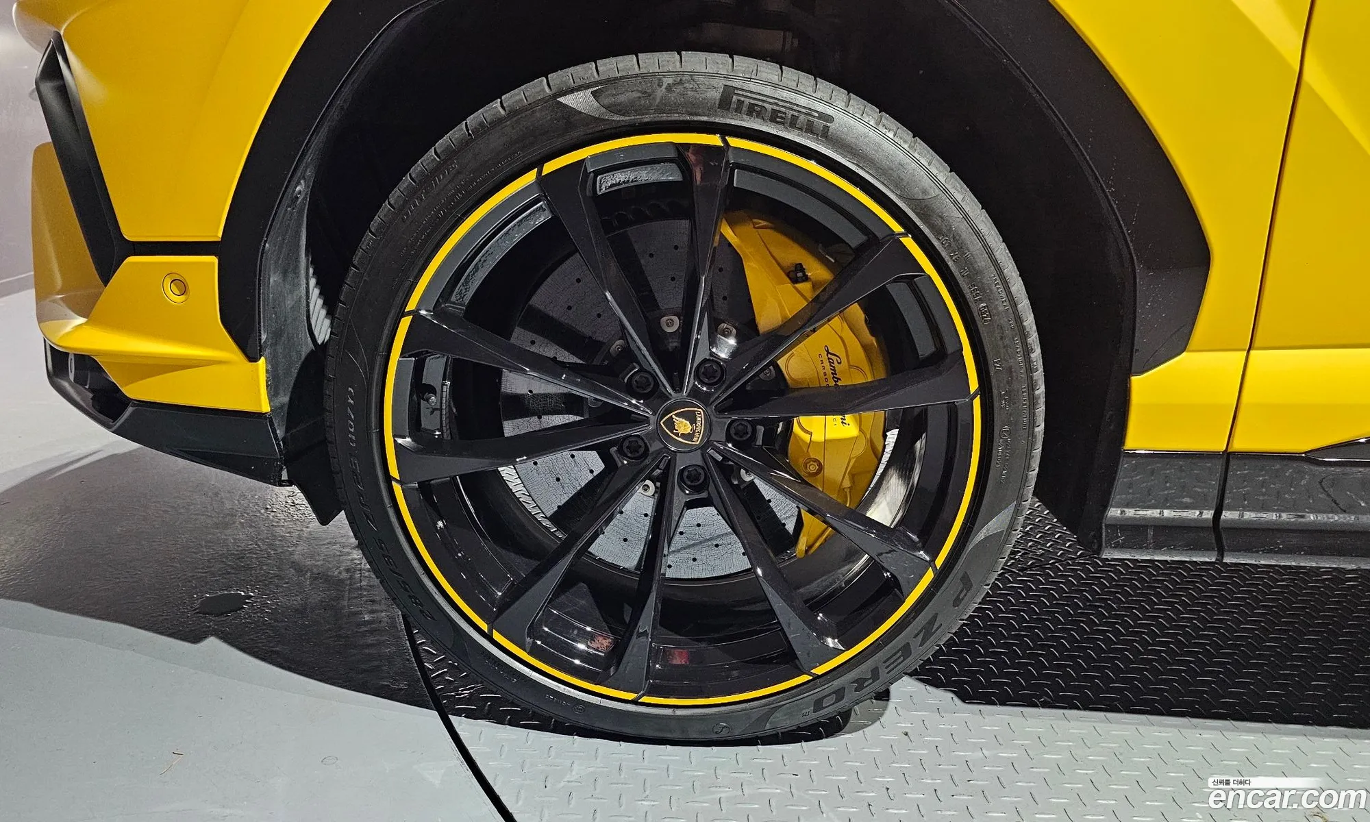 Lamborghini Urus 2024 — 4