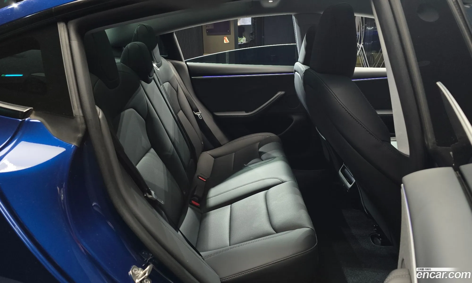 Tesla Model 3 2024 LRW3E7FS7RC129068 — 29